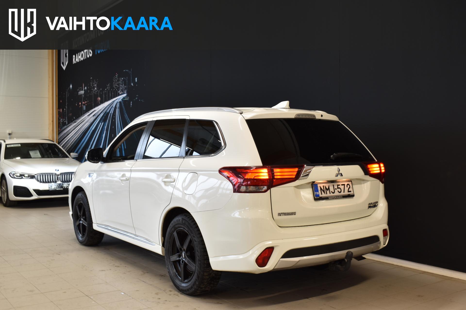 MITSUBISHI Outlander PHEV 2017