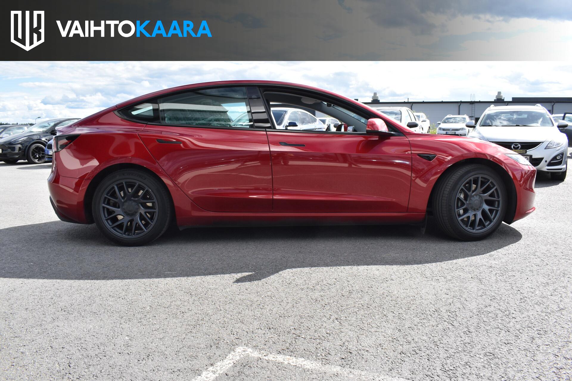 TESLA Model 3 2024