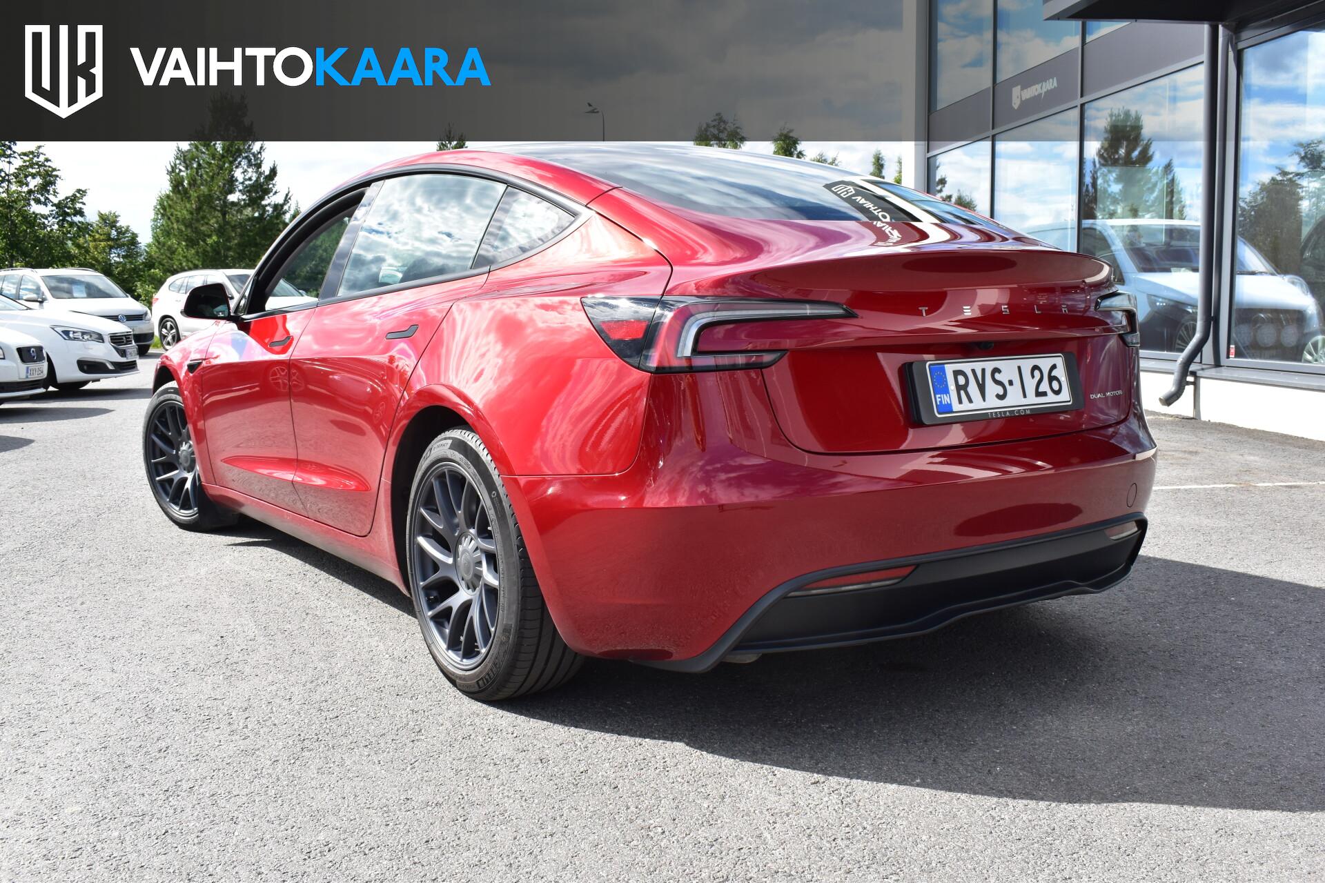TESLA Model 3 2024