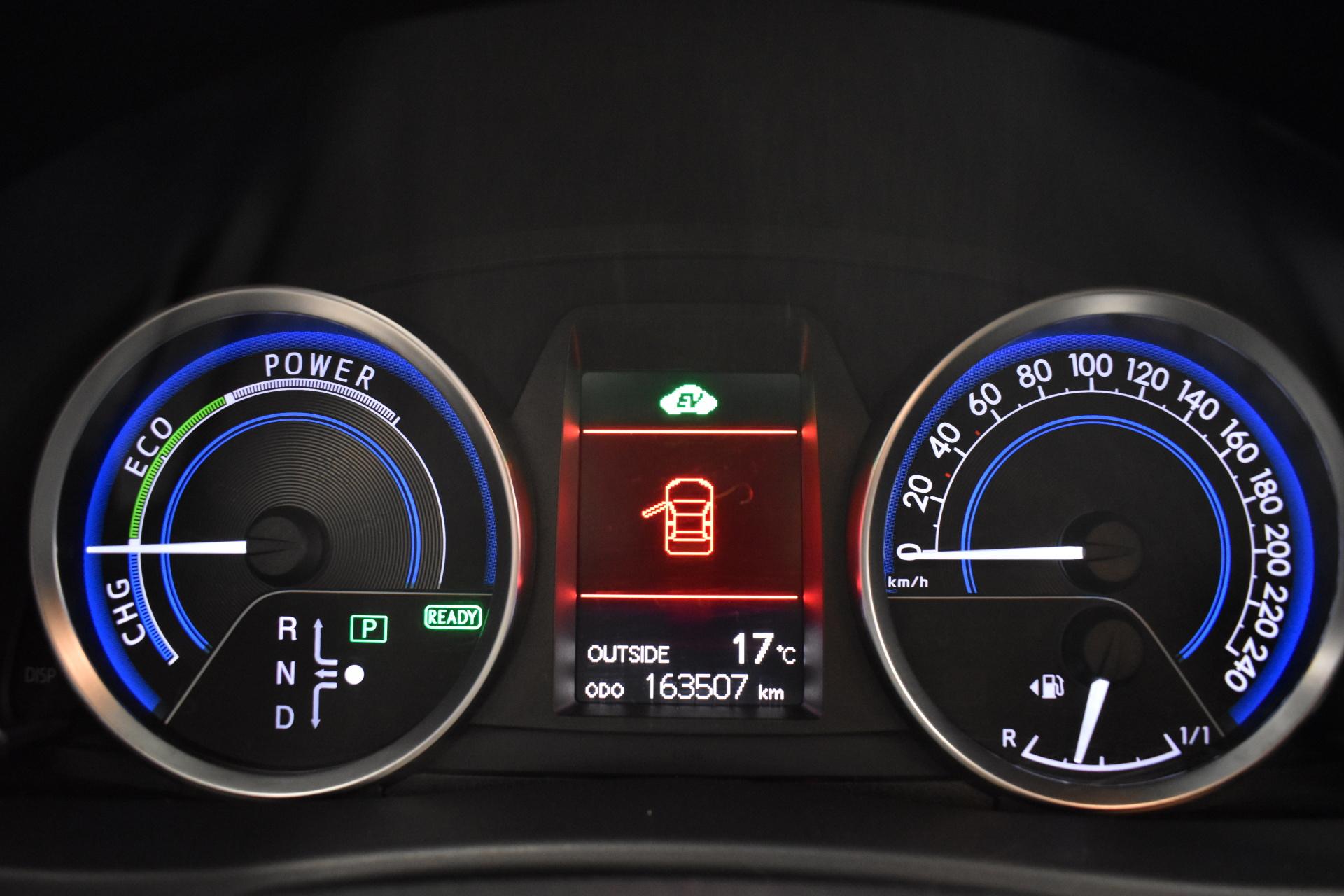 TOYOTA Auris 2013