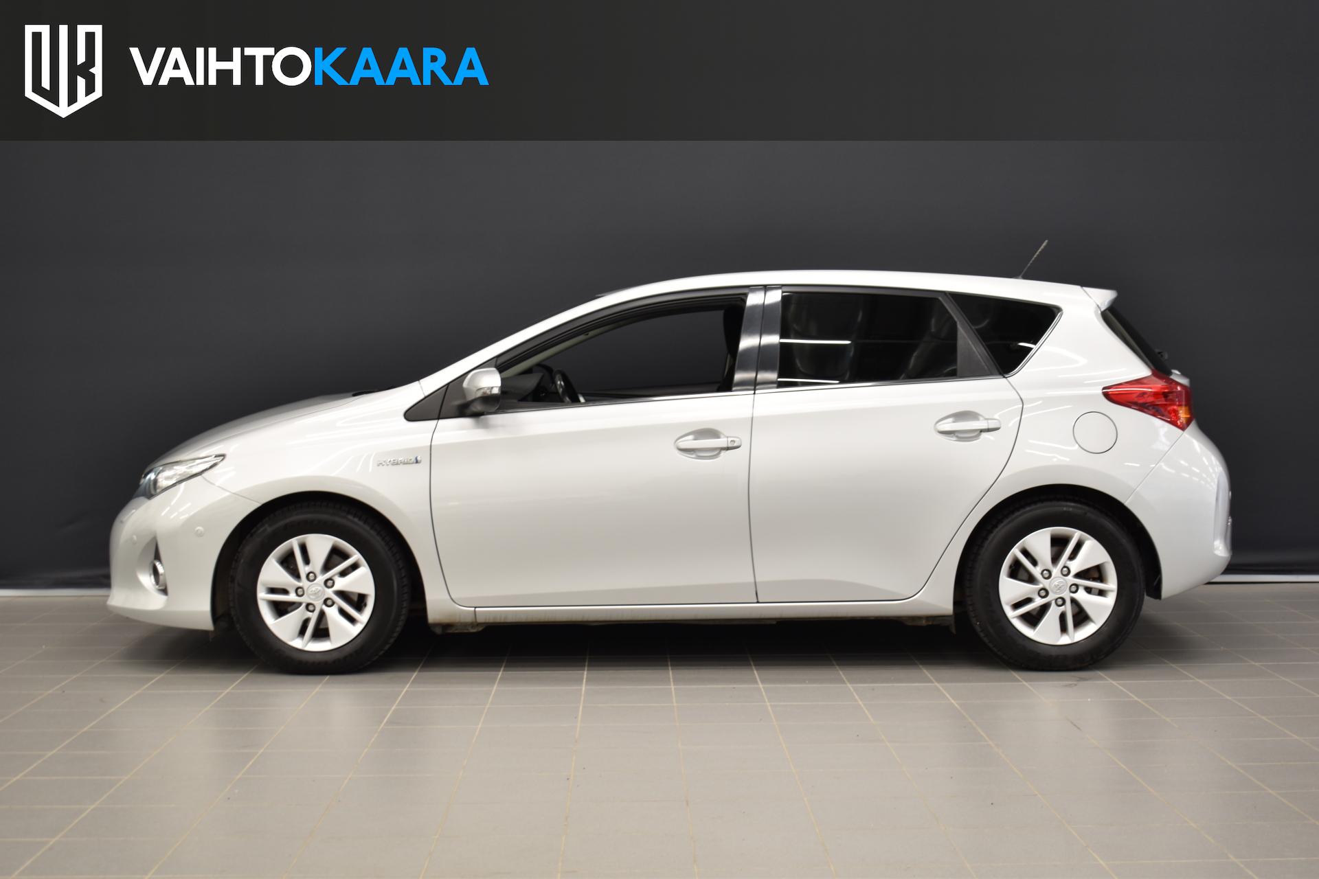 TOYOTA Auris 2013