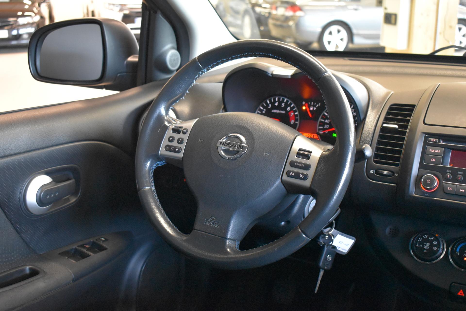 NISSAN Note 2013