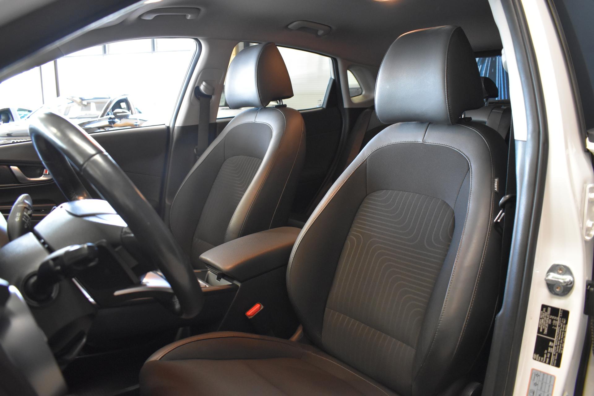 HYUNDAI Kona 2023