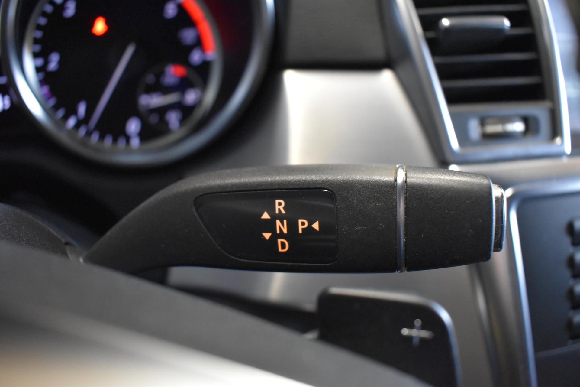 MERCEDES-BENZ ML 2012