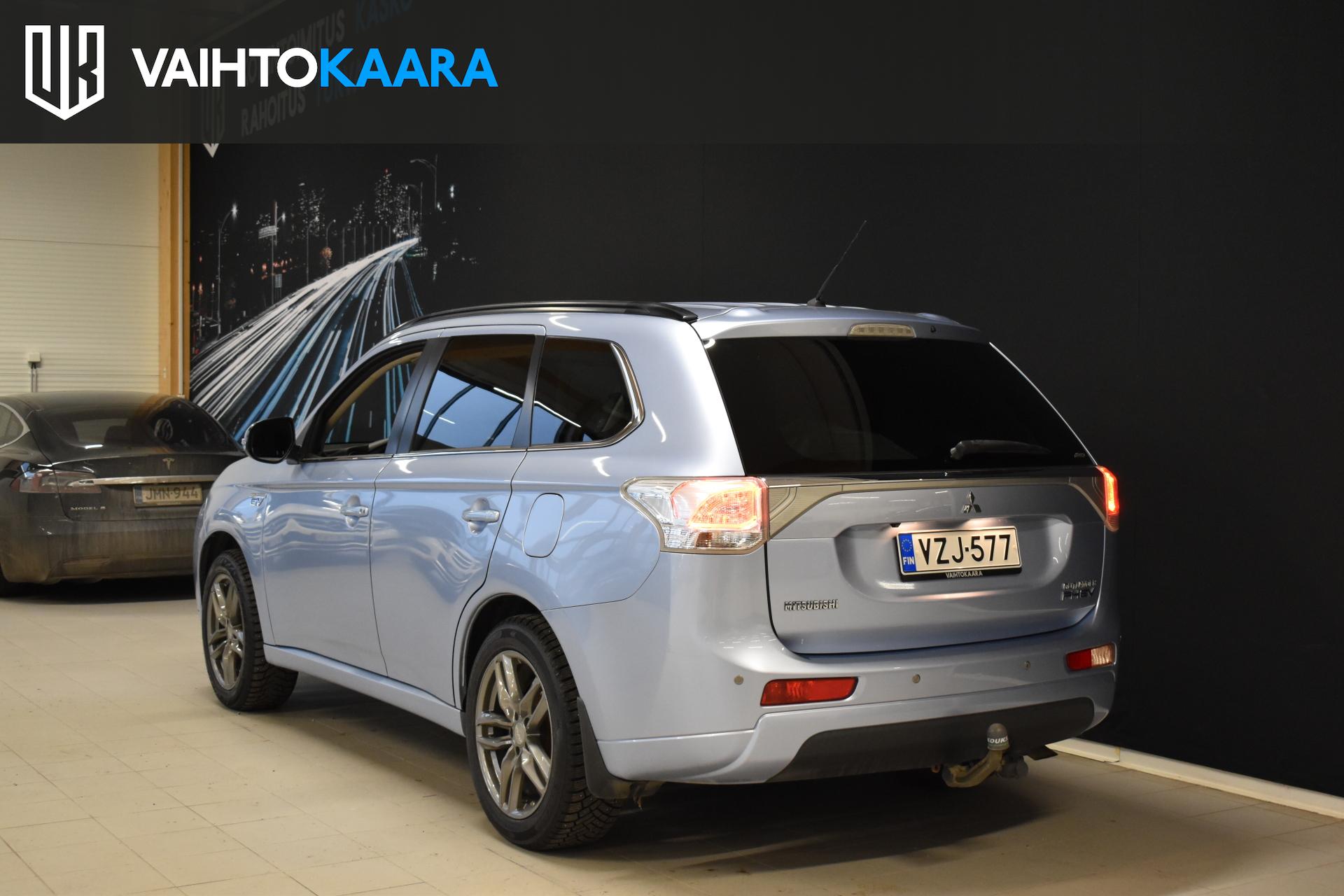 MITSUBISHI Outlander PHEV 2014
