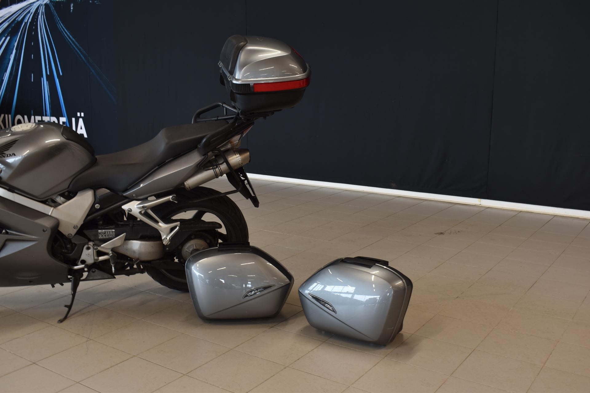 HONDA VFR 2008