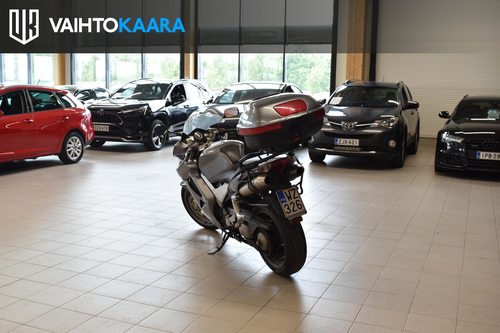 HONDA VFR 2008