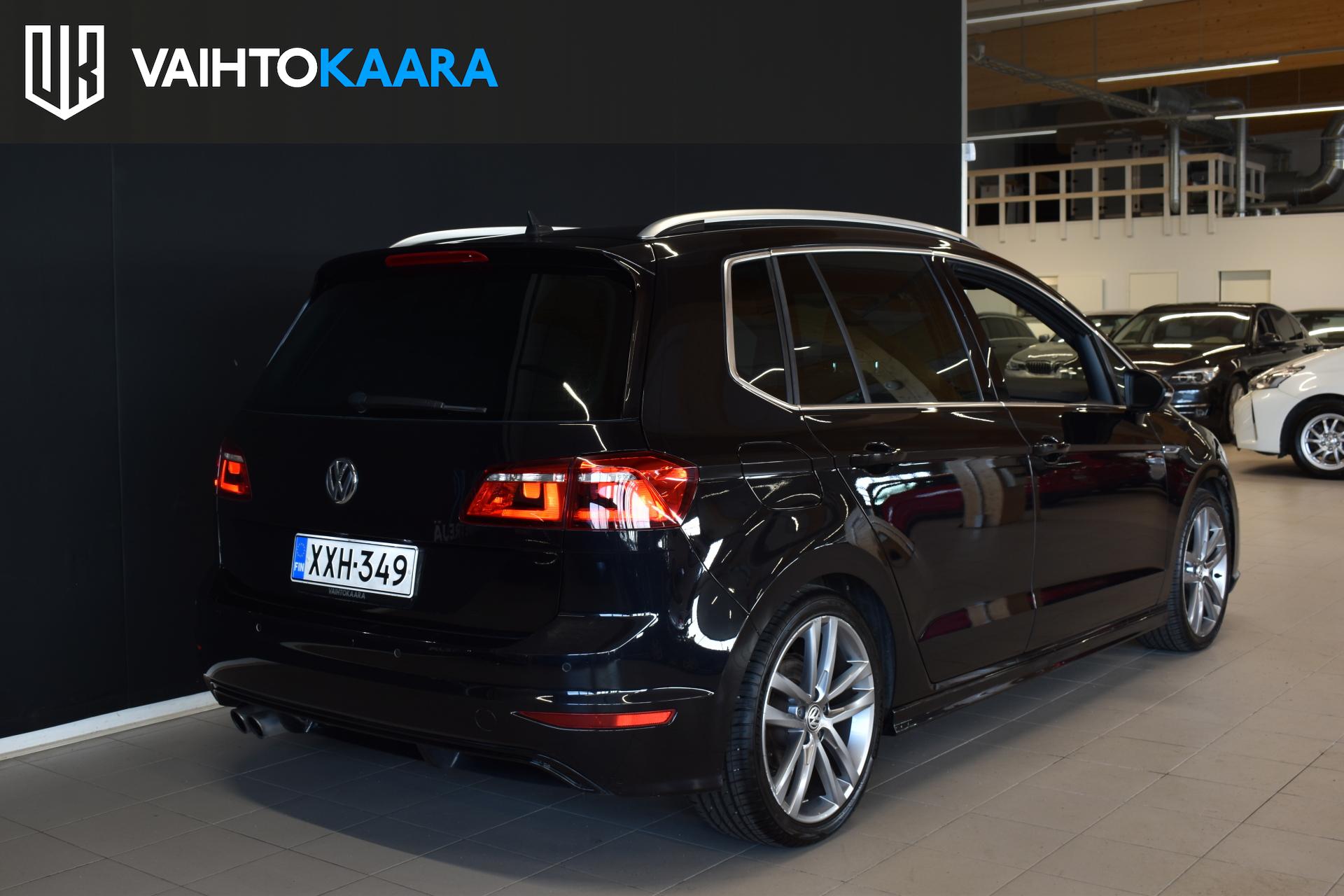 VOLKSWAGEN Golf Sportsvan 8