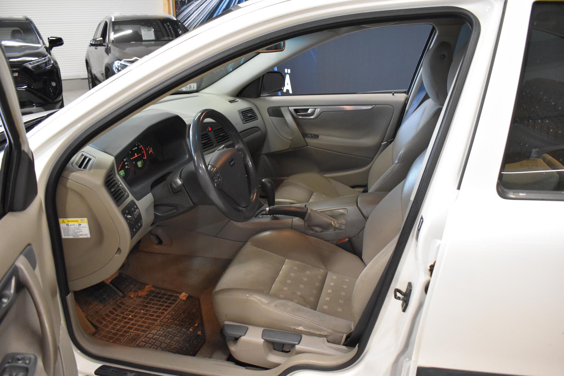 VOLVO S60 2002