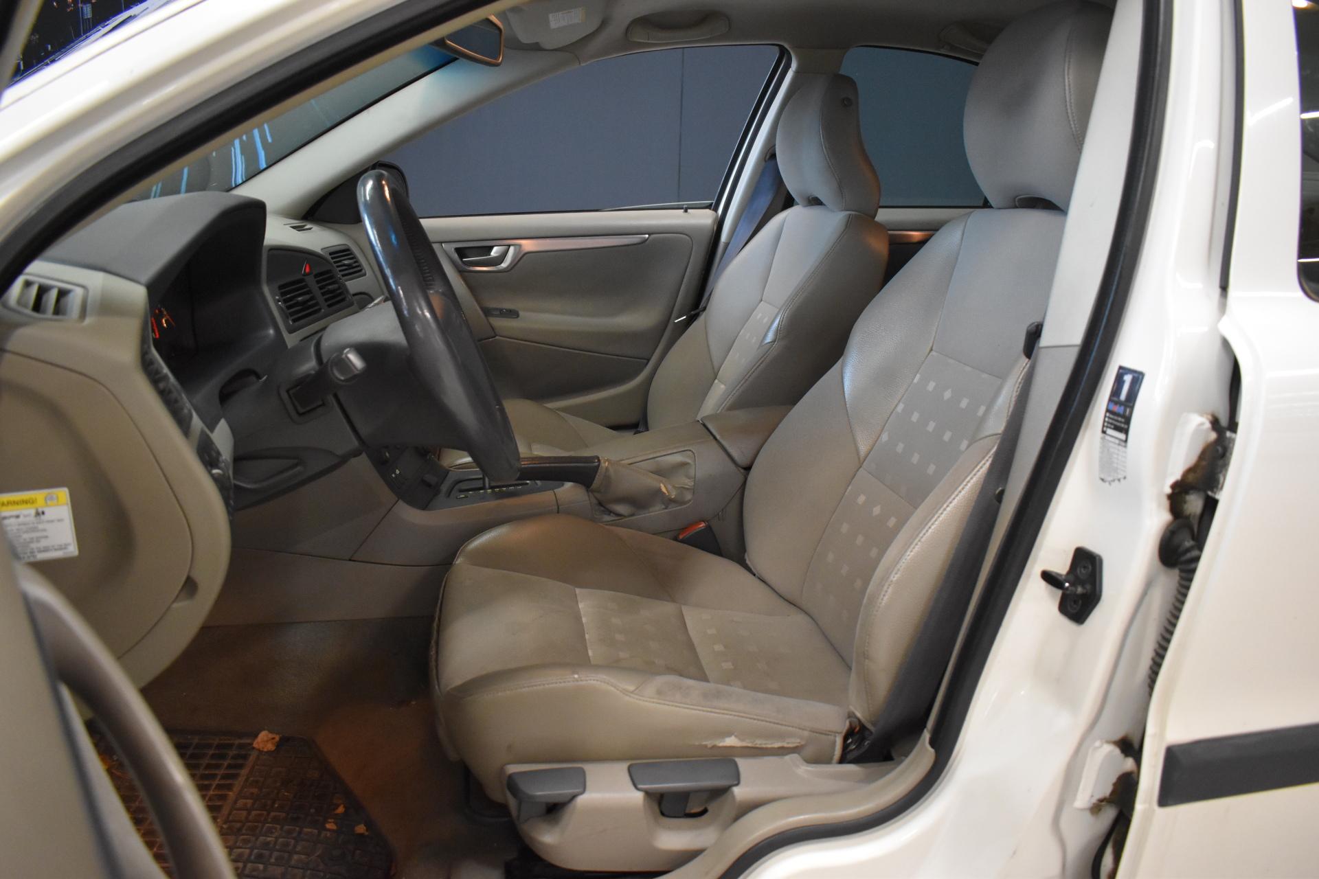 VOLVO S60 2002