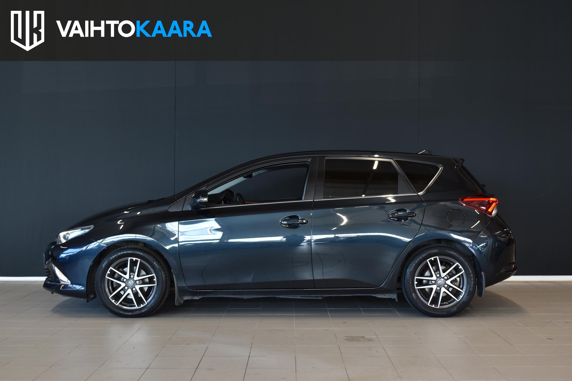 TOYOTA Auris 3