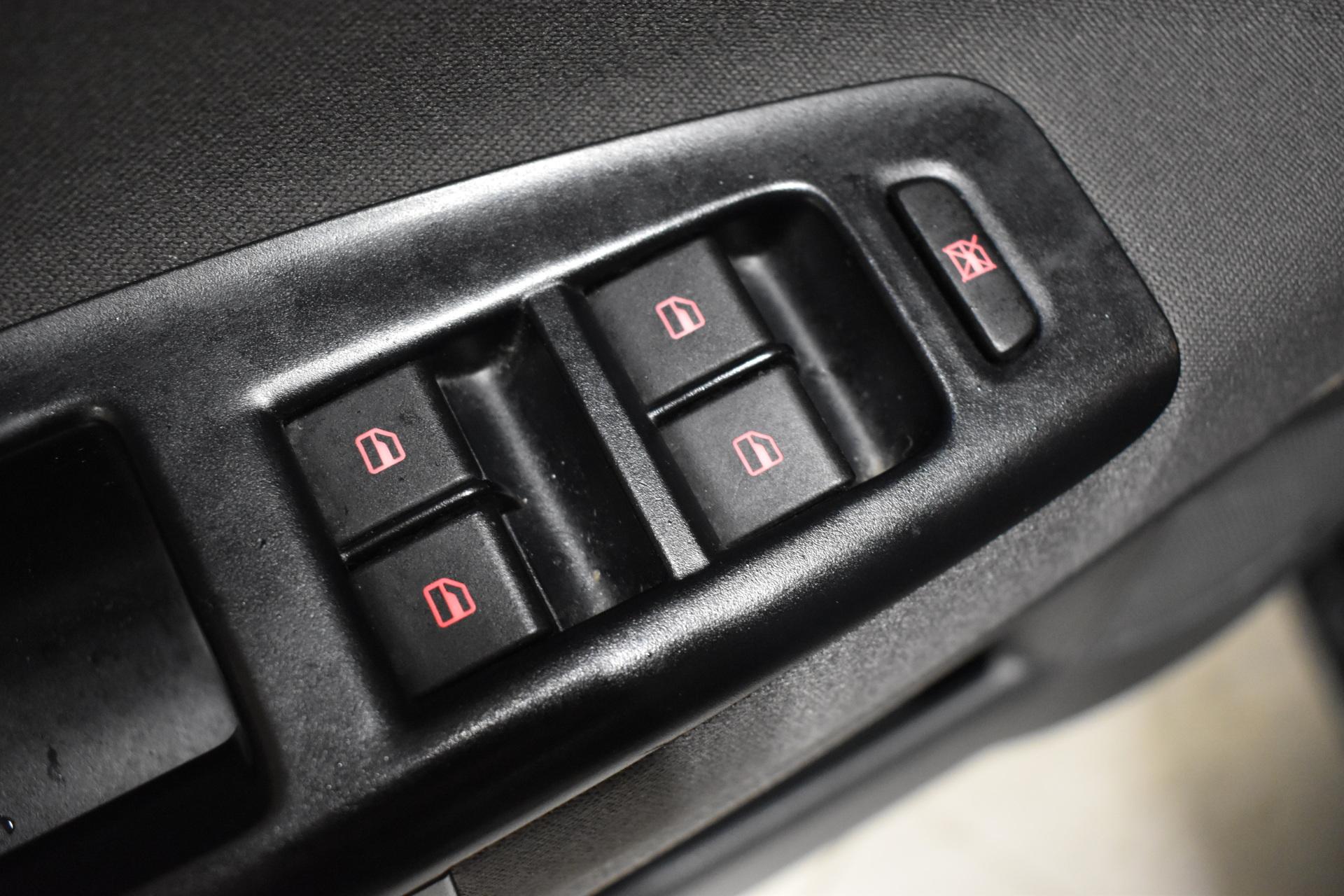 VOLKSWAGEN Polo 2008