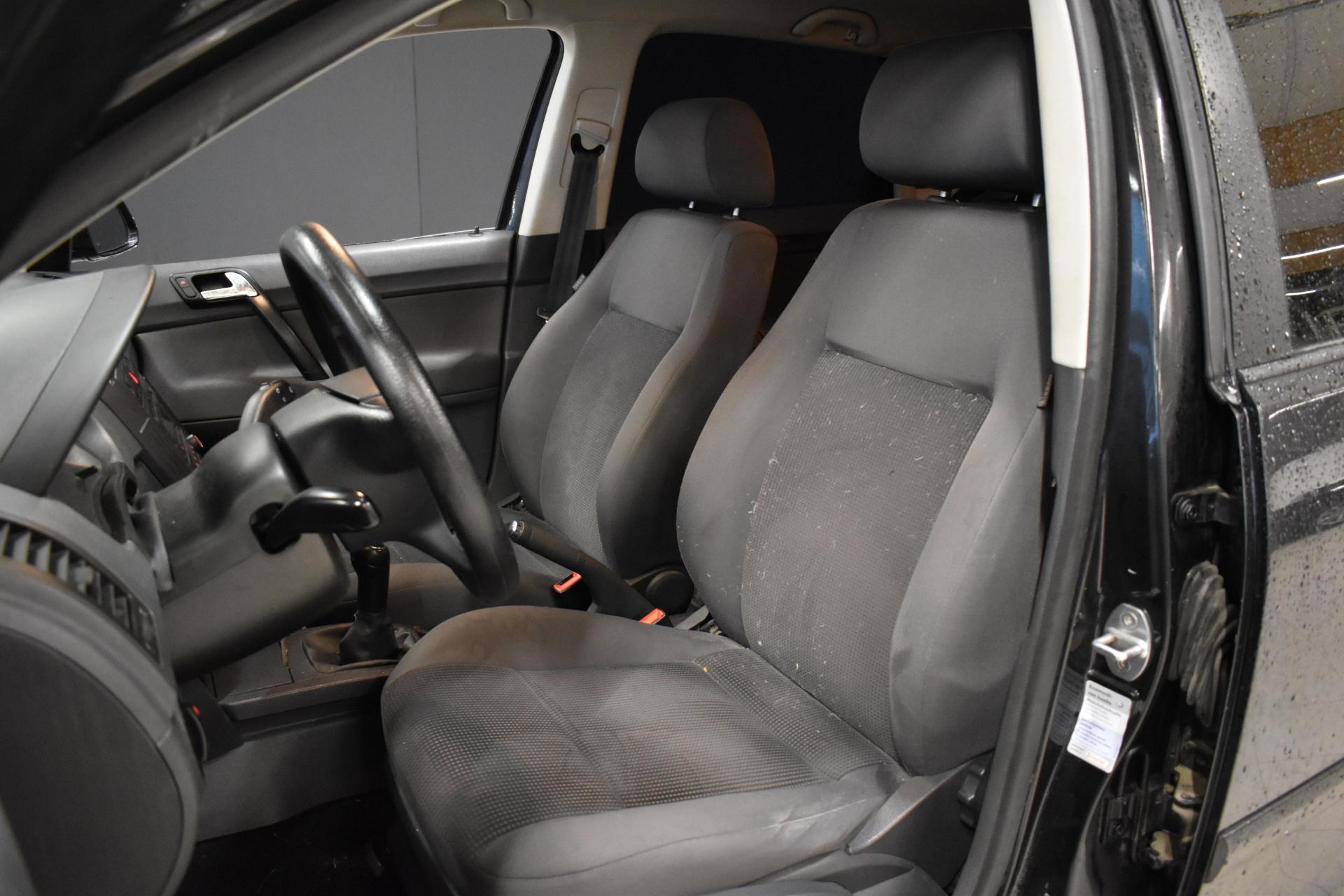 VOLKSWAGEN Polo 2008