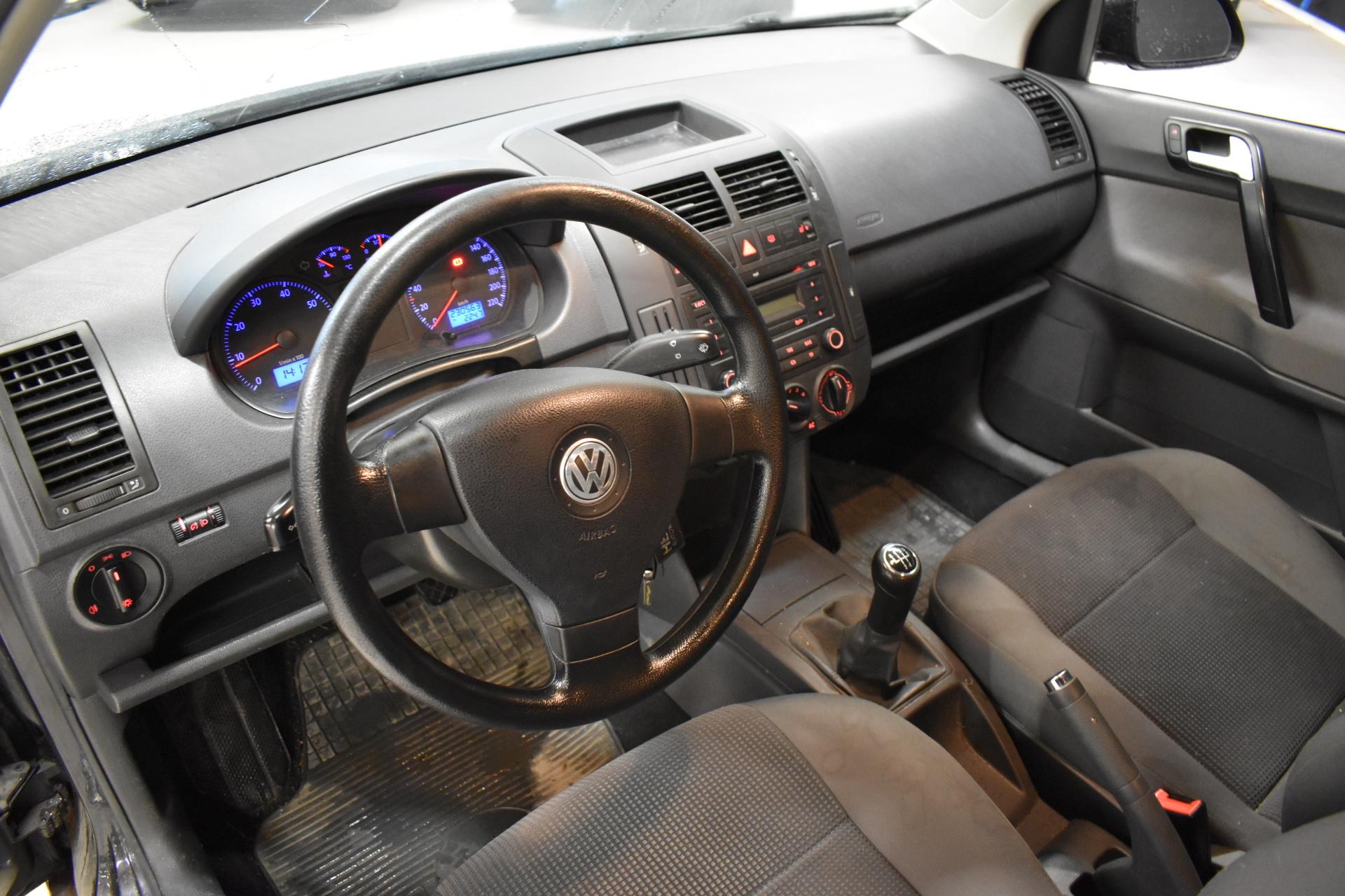 VOLKSWAGEN Polo 2008