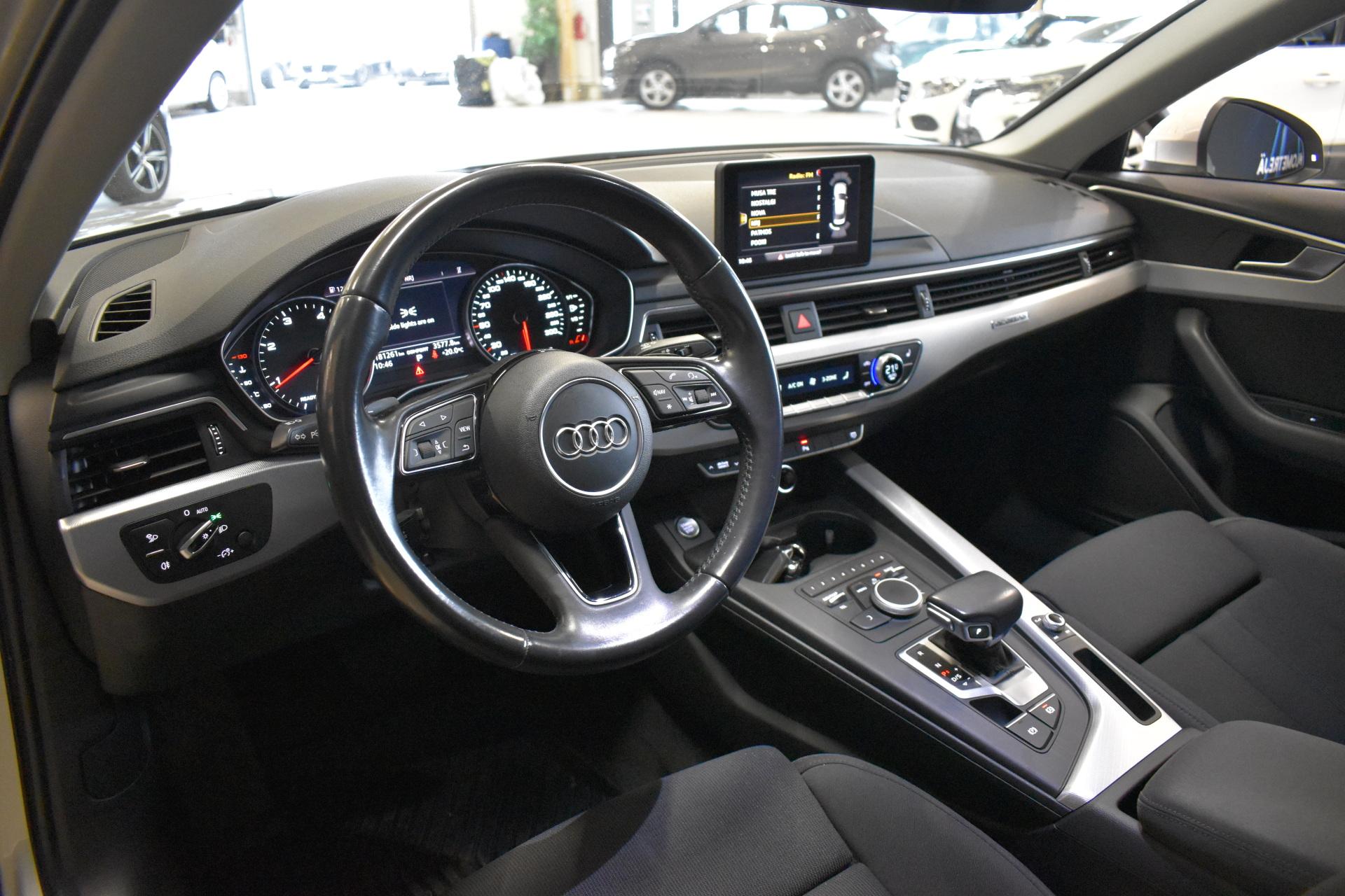 AUDI A4 2016