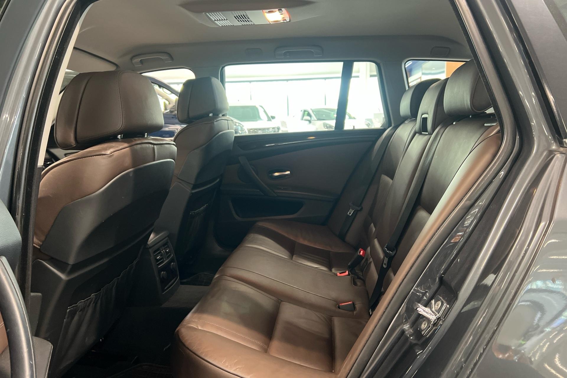 BMW 530 2009