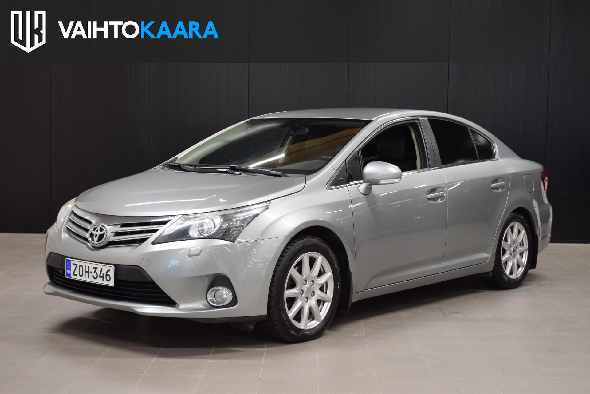 TOYOTA Avensis 2012