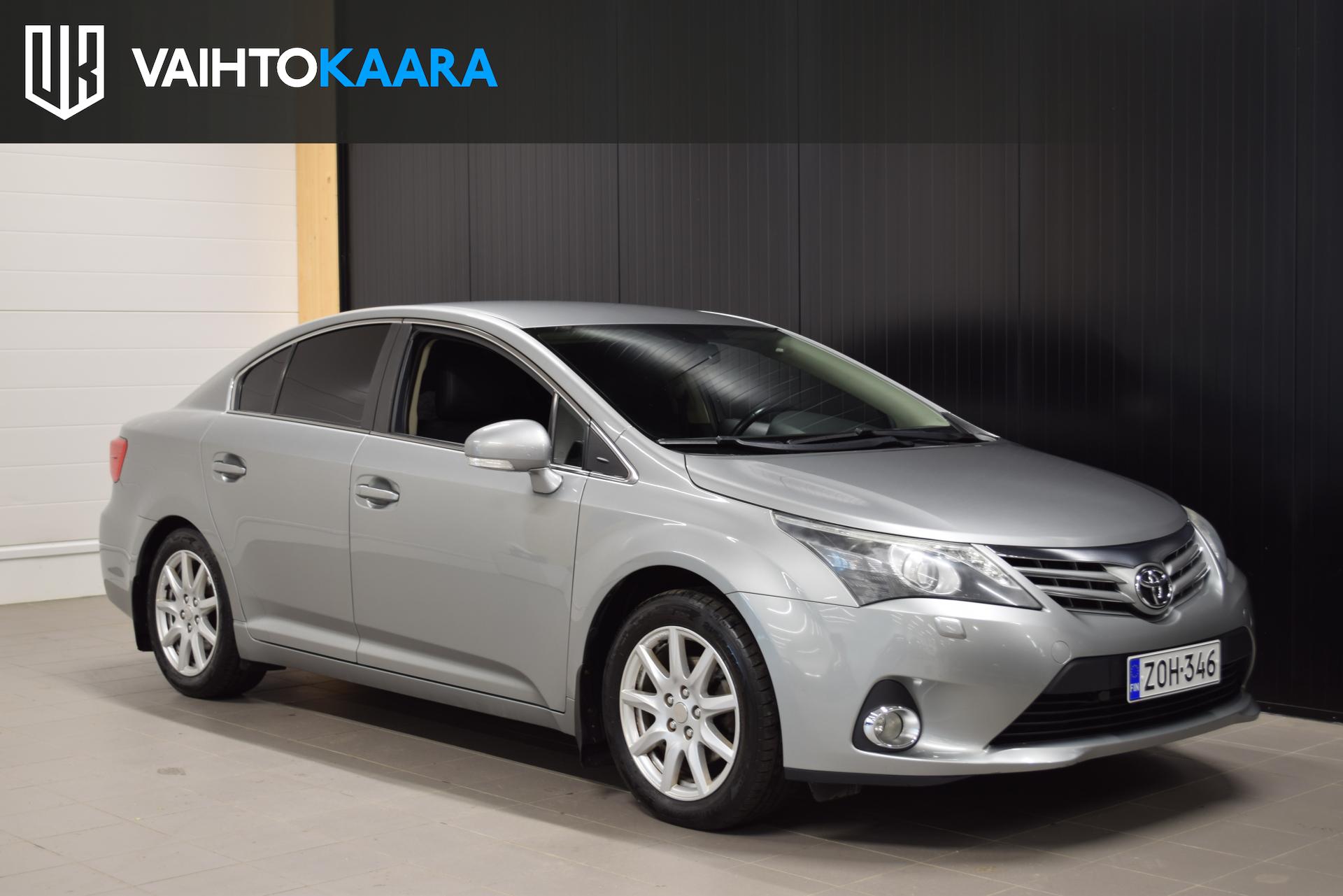 TOYOTA Avensis 2012