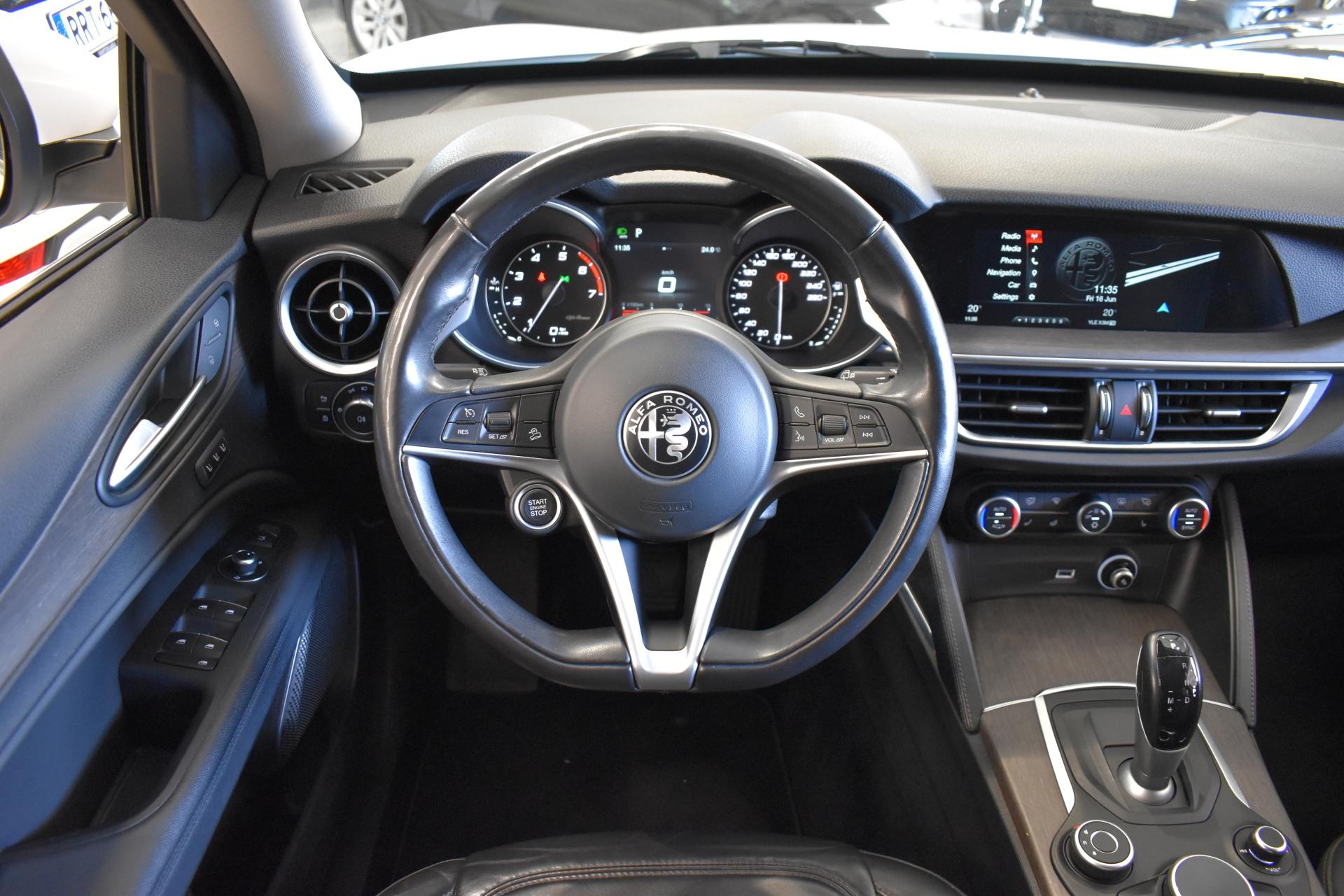 ALFA ROMEO Stelvio 13