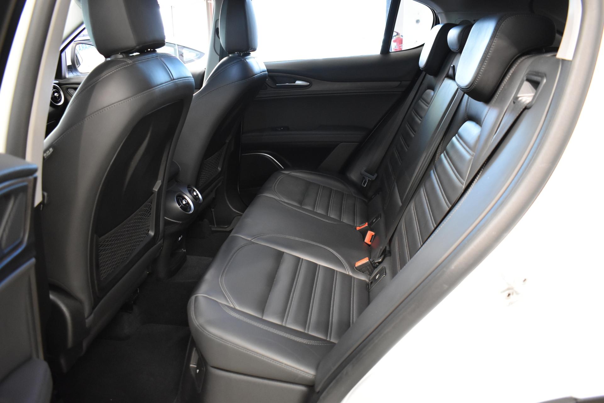ALFA ROMEO Stelvio 14