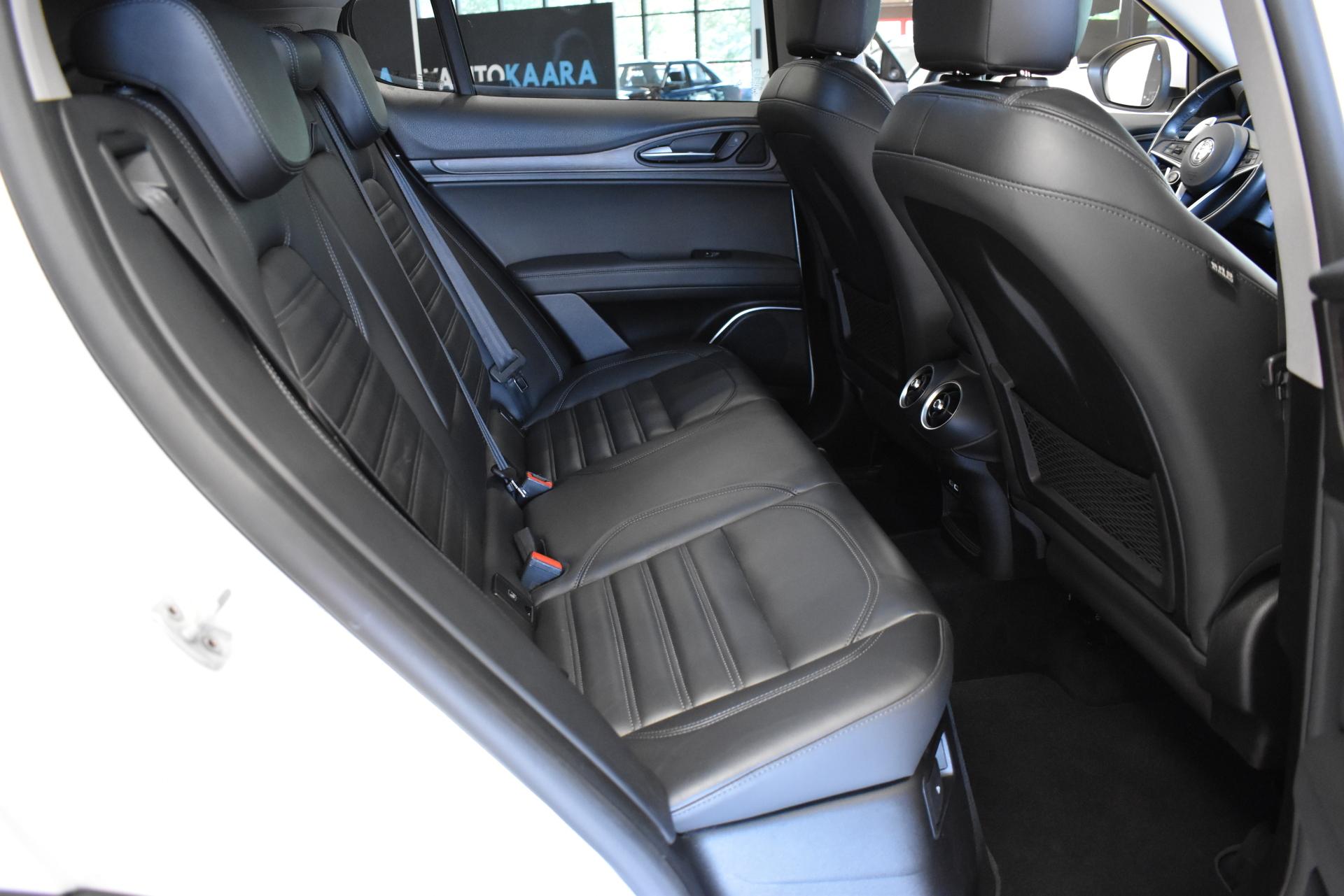 ALFA ROMEO Stelvio 15