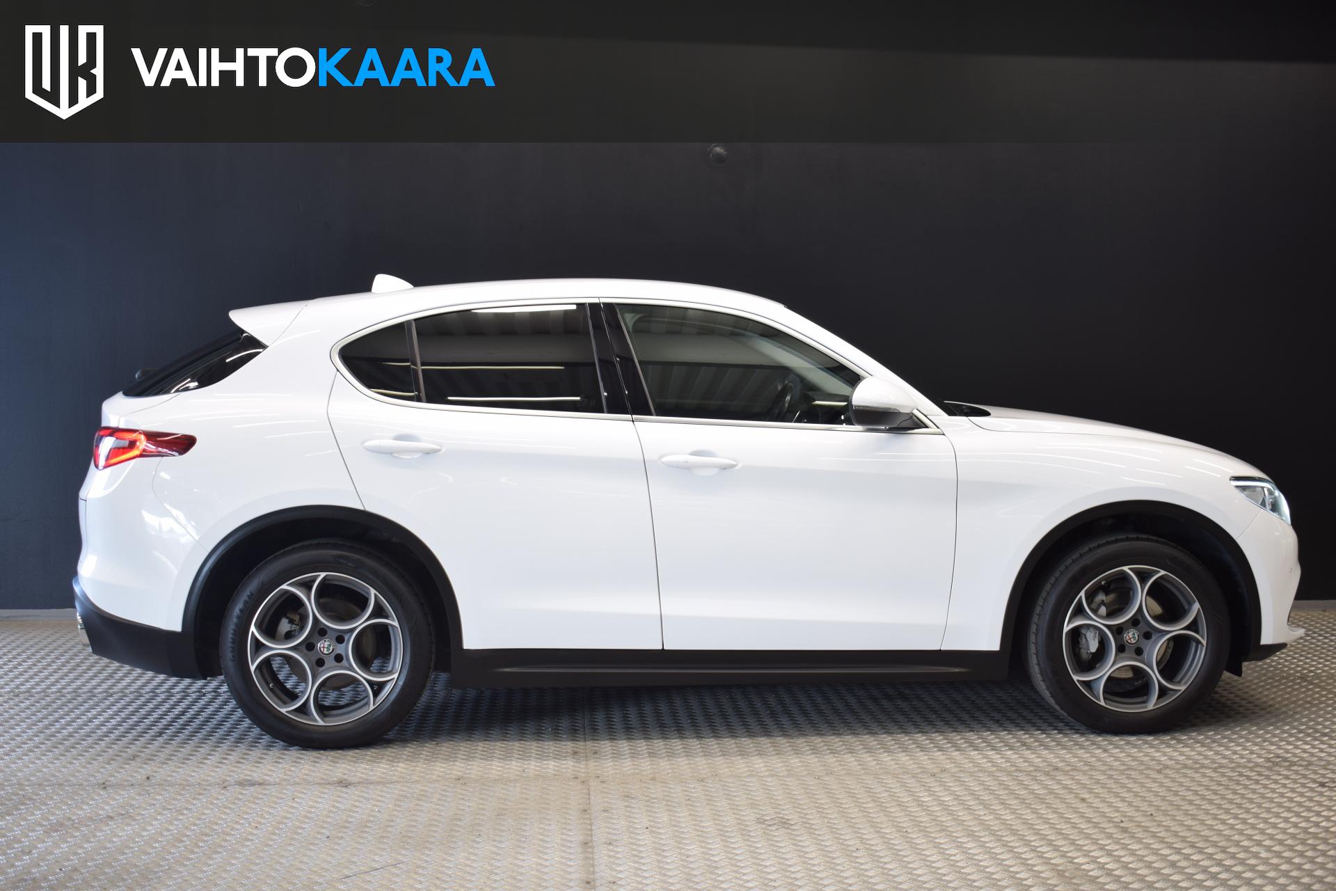 ALFA ROMEO Stelvio 8