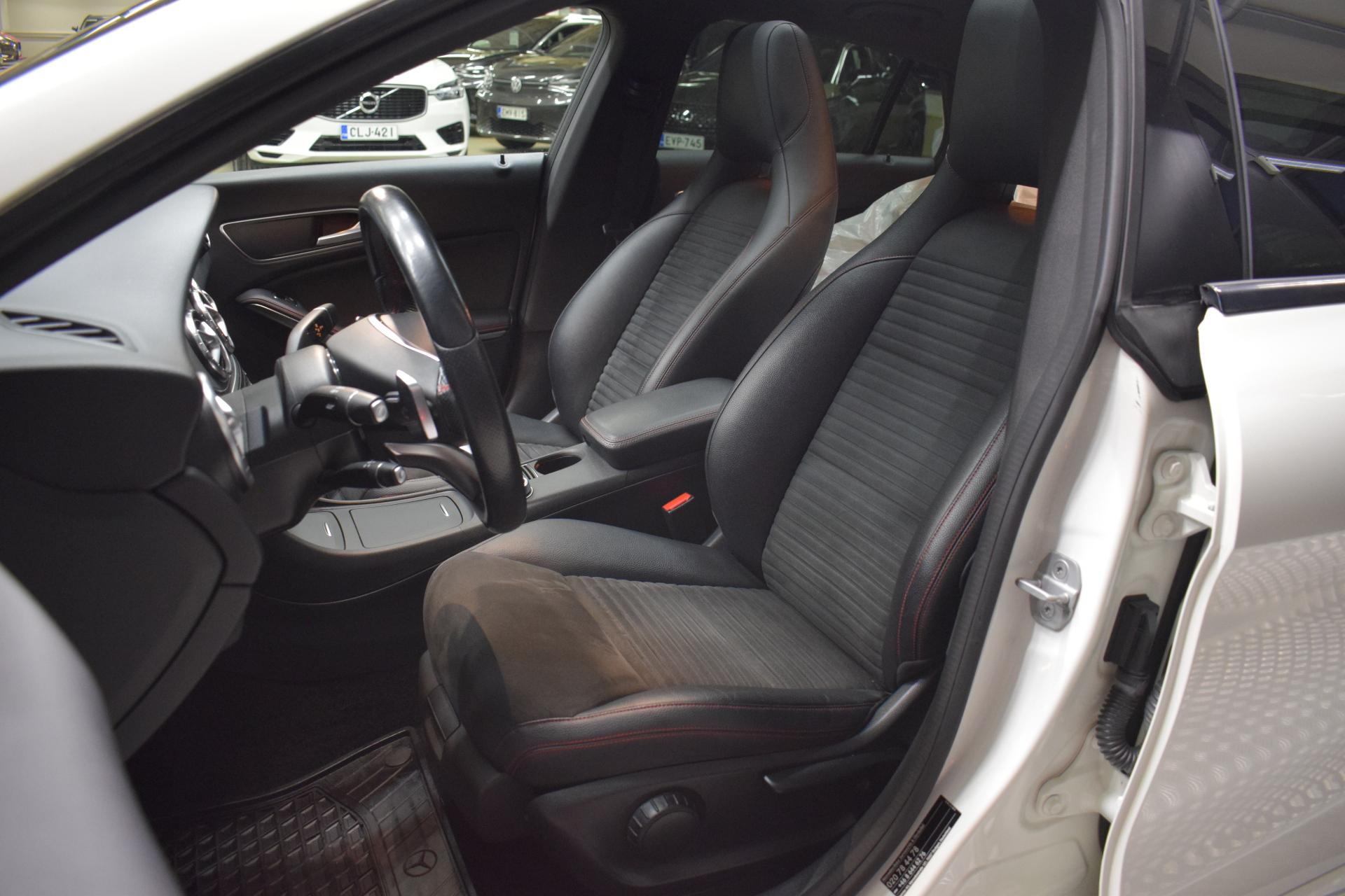 MERCEDES-BENZ CLA 2015