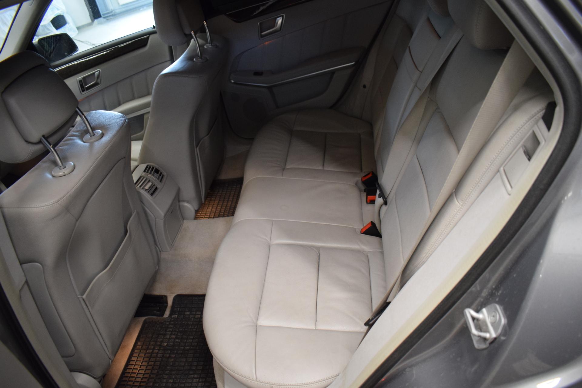 MERCEDES-BENZ E 2012
