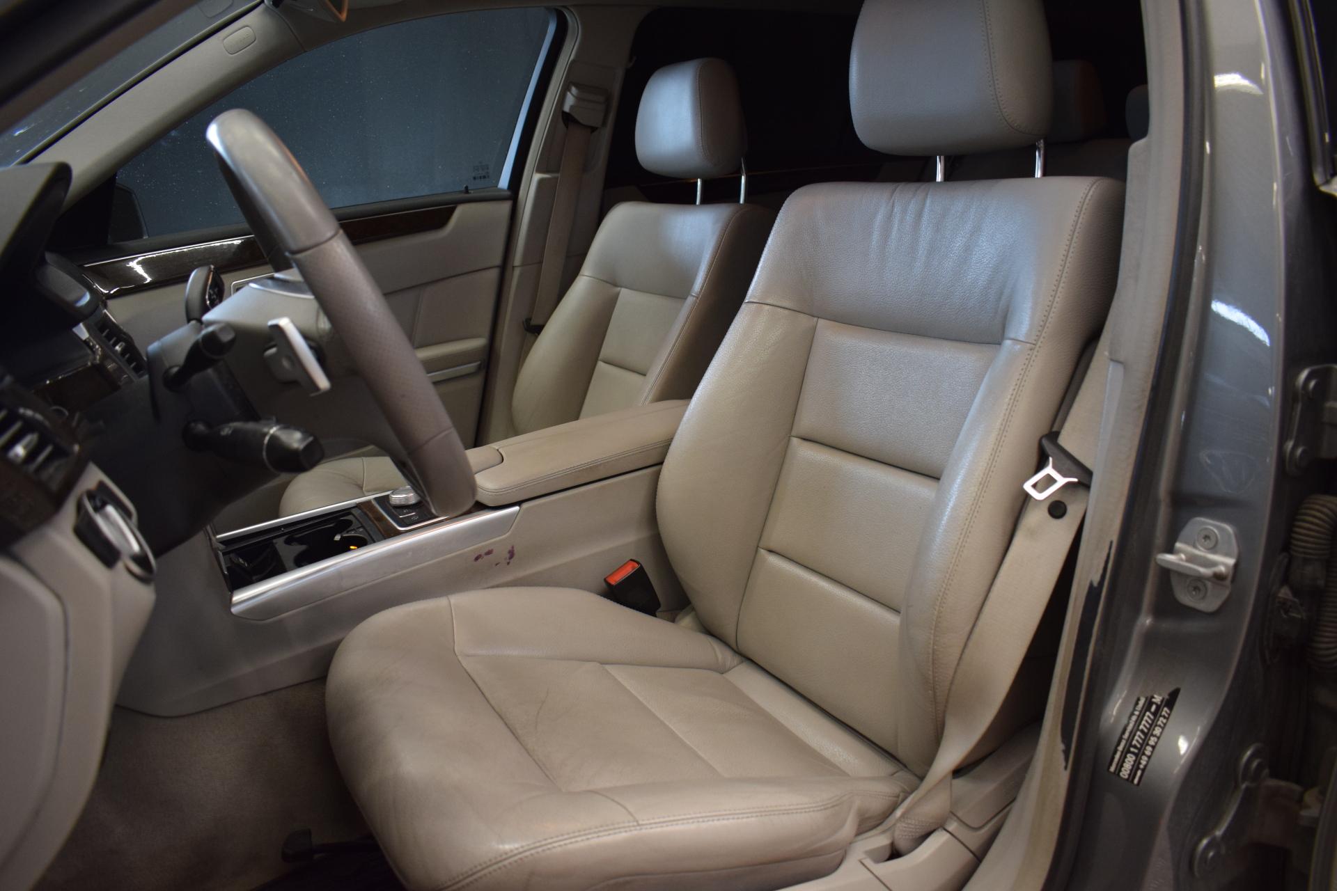 MERCEDES-BENZ E 2012