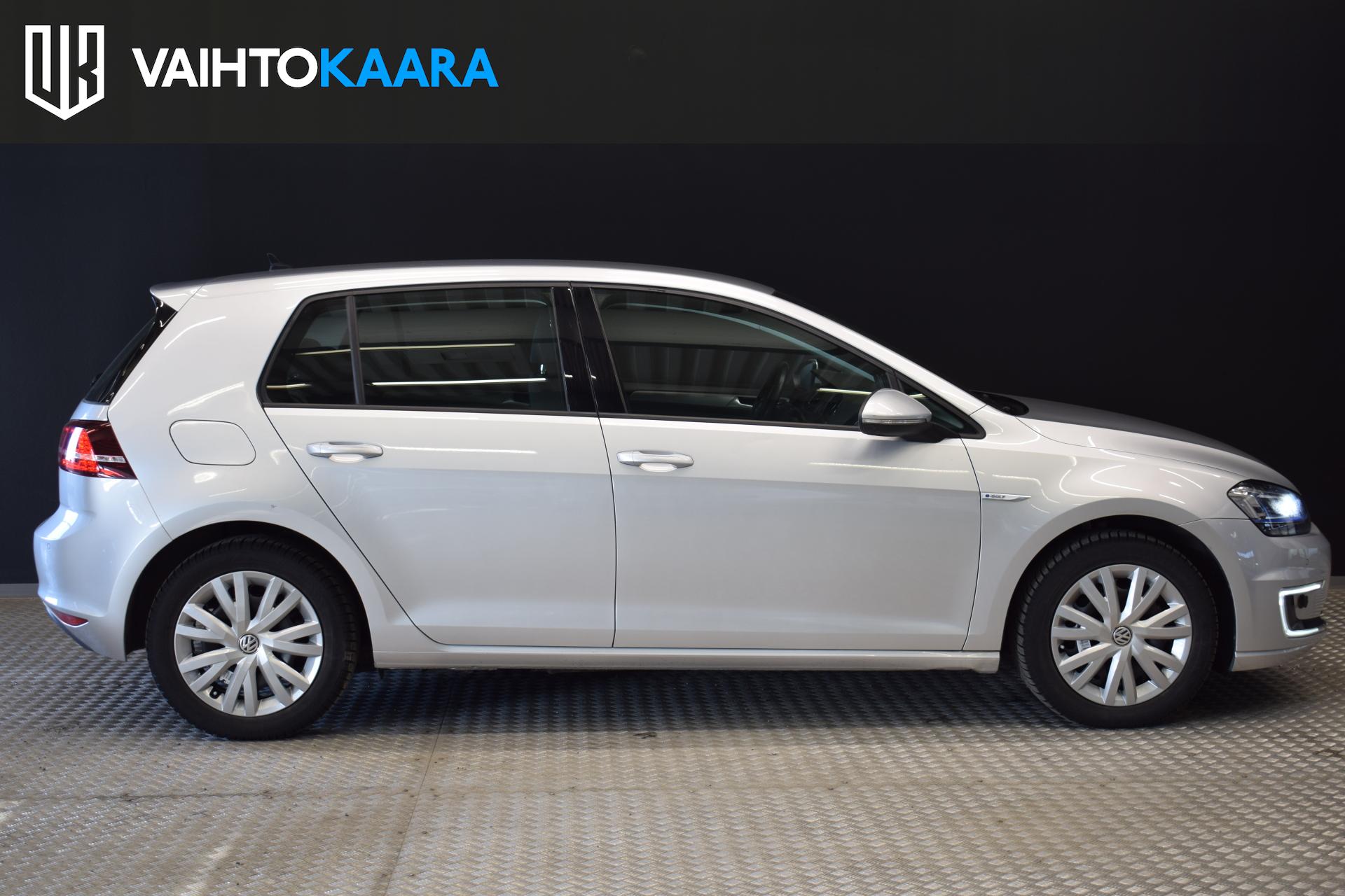 VOLKSWAGEN Golf 2016