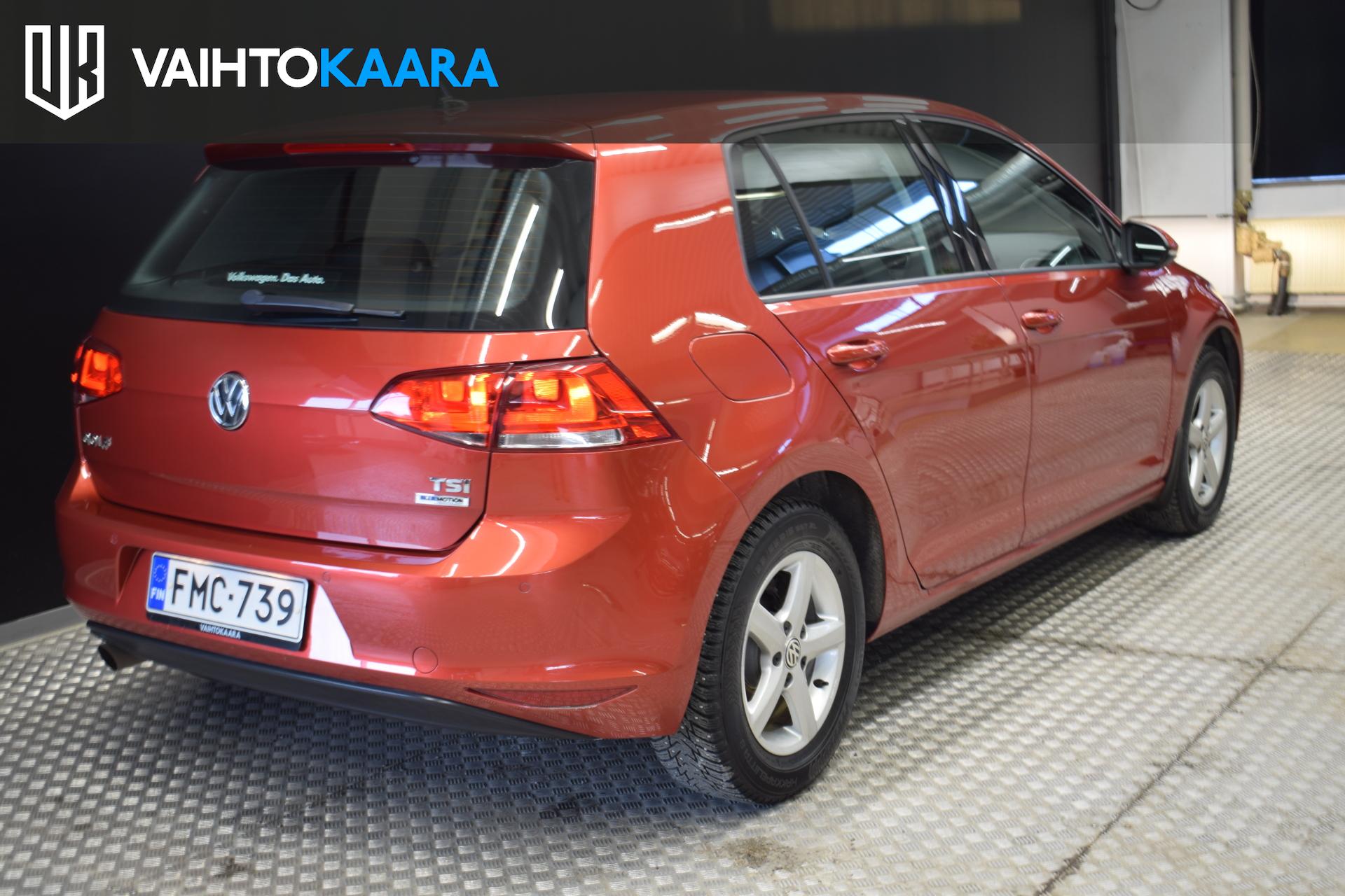 VOLKSWAGEN Golf 2016