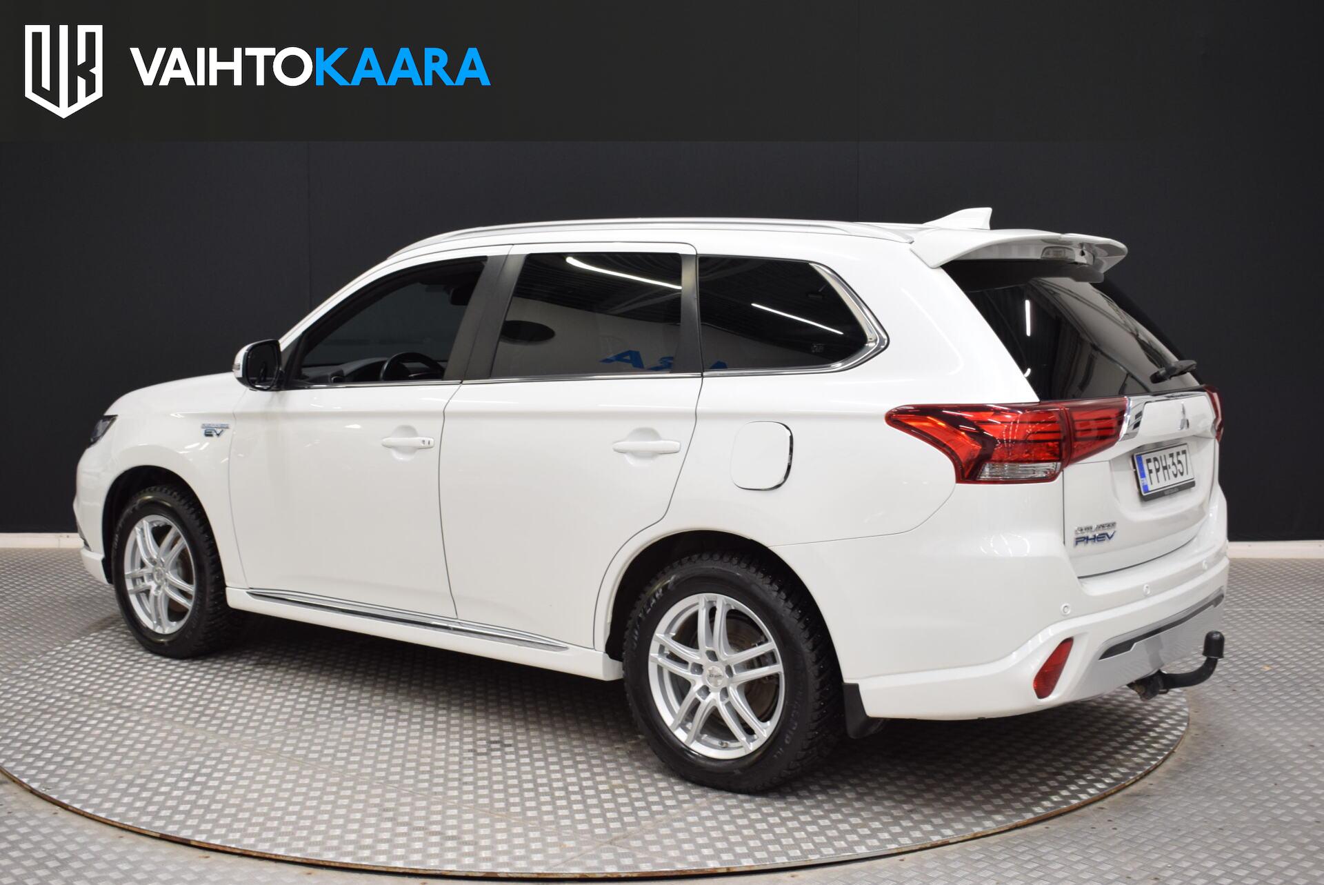 MITSUBISHI Outlander PHEV 2020