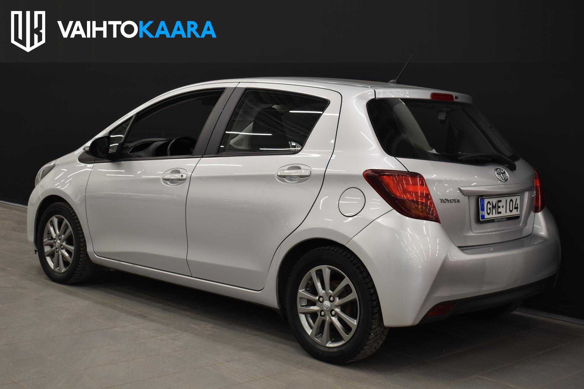TOYOTA Yaris 2016