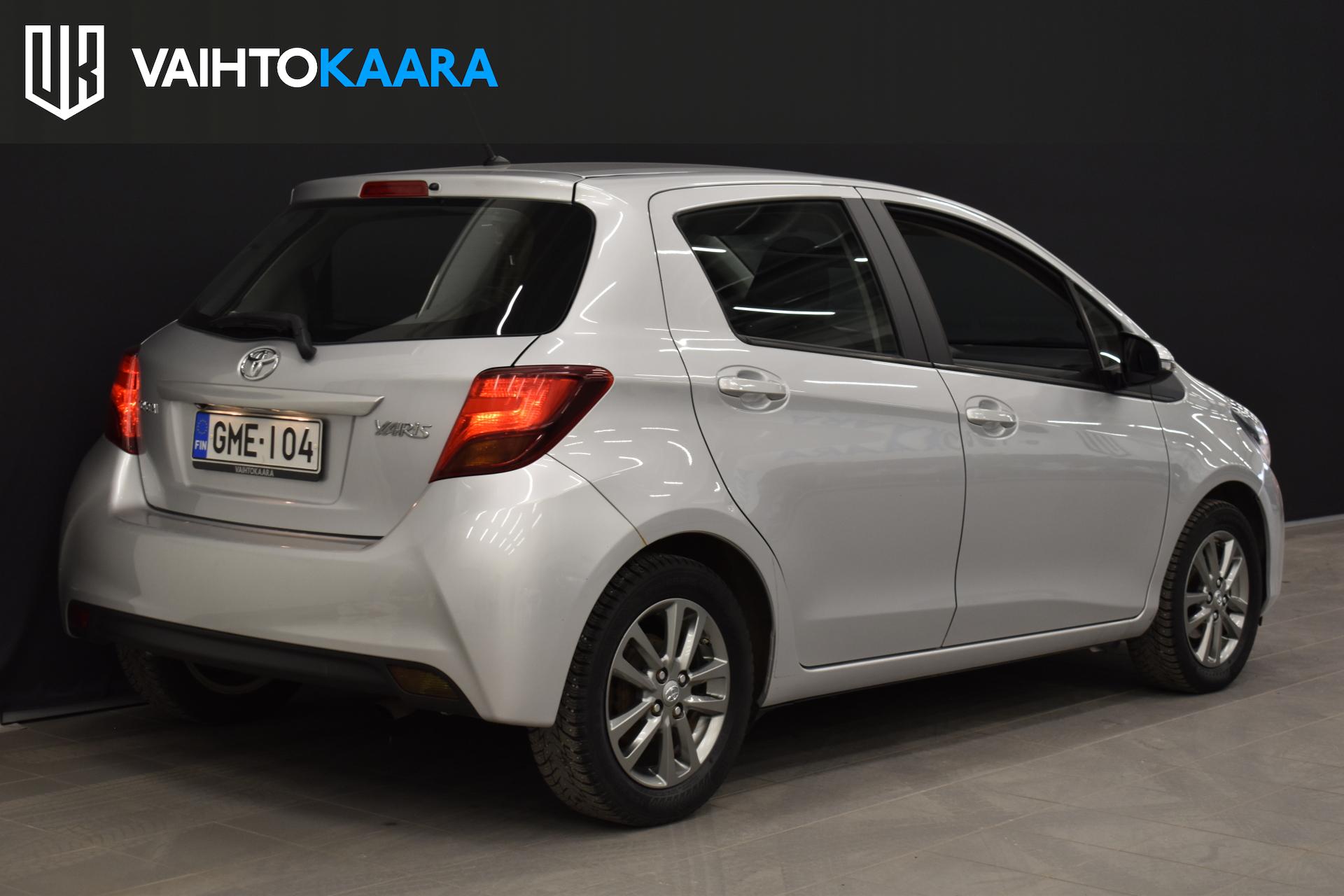 TOYOTA Yaris 2016