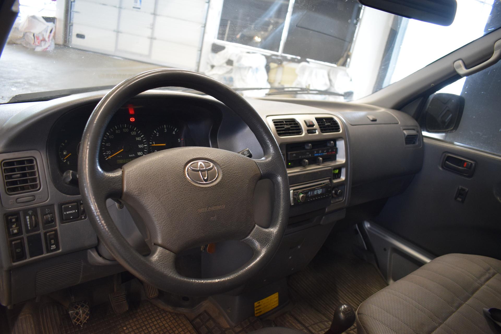TOYOTA Hiace 2007