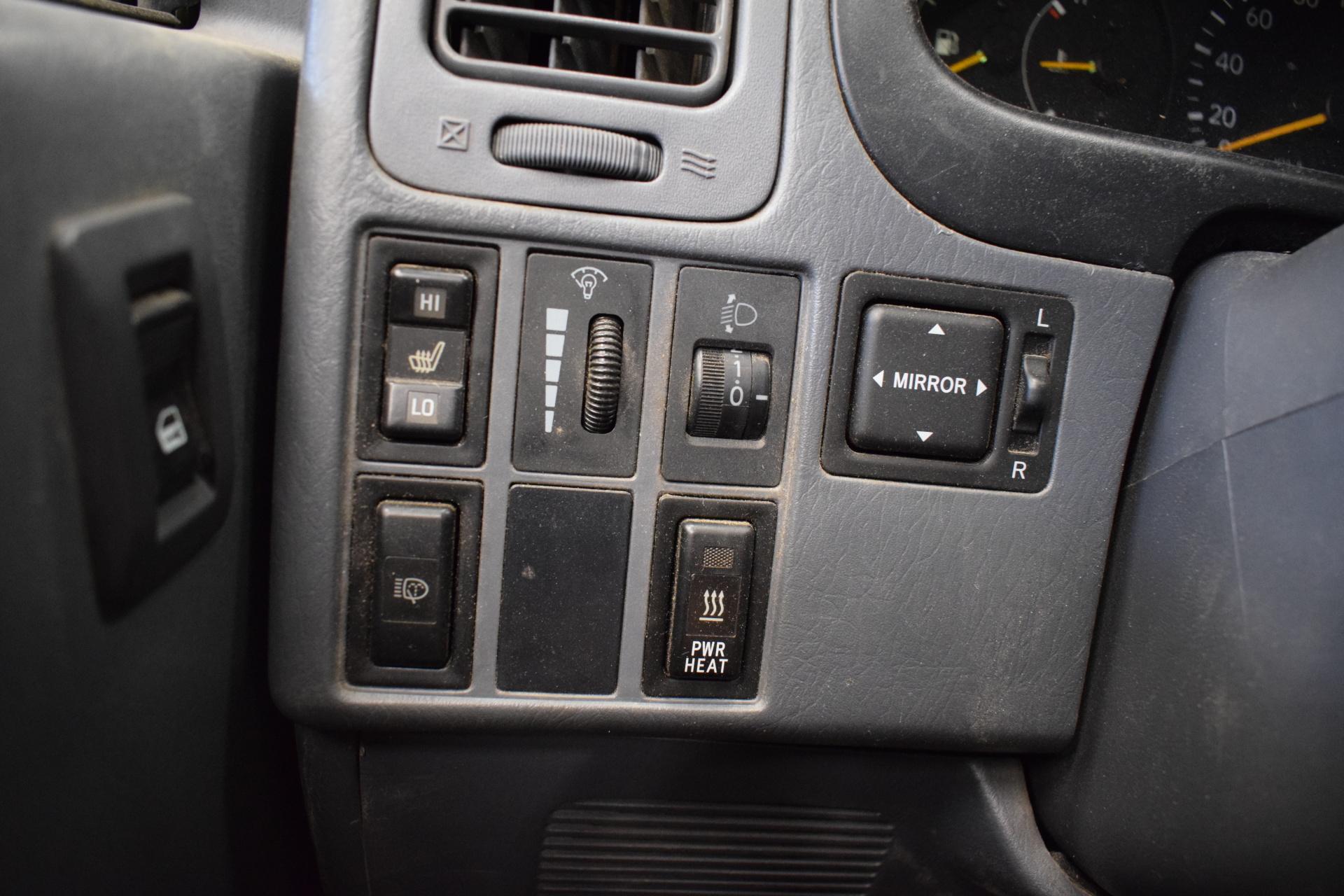 TOYOTA Hiace 2007