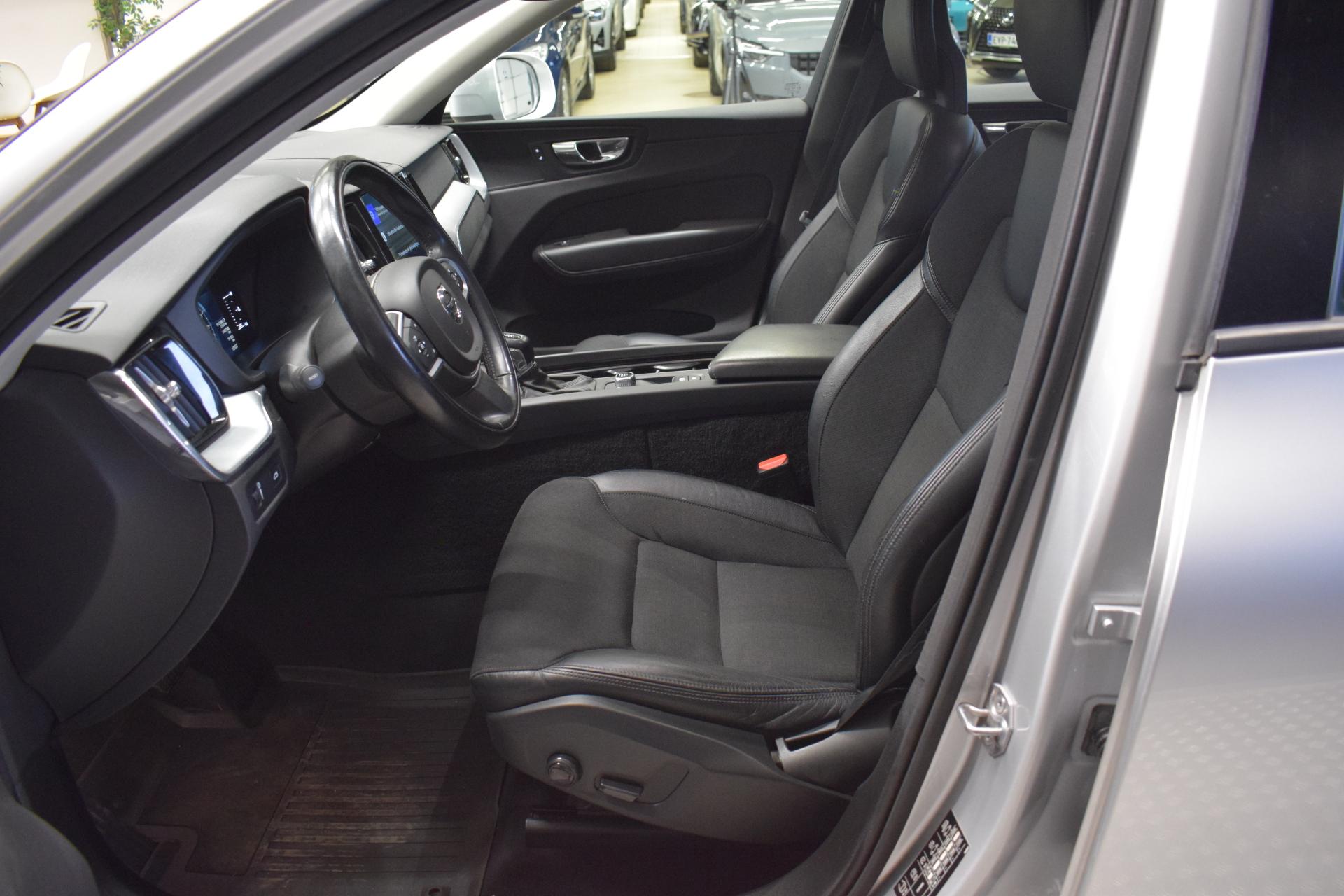 VOLVO XC60 11