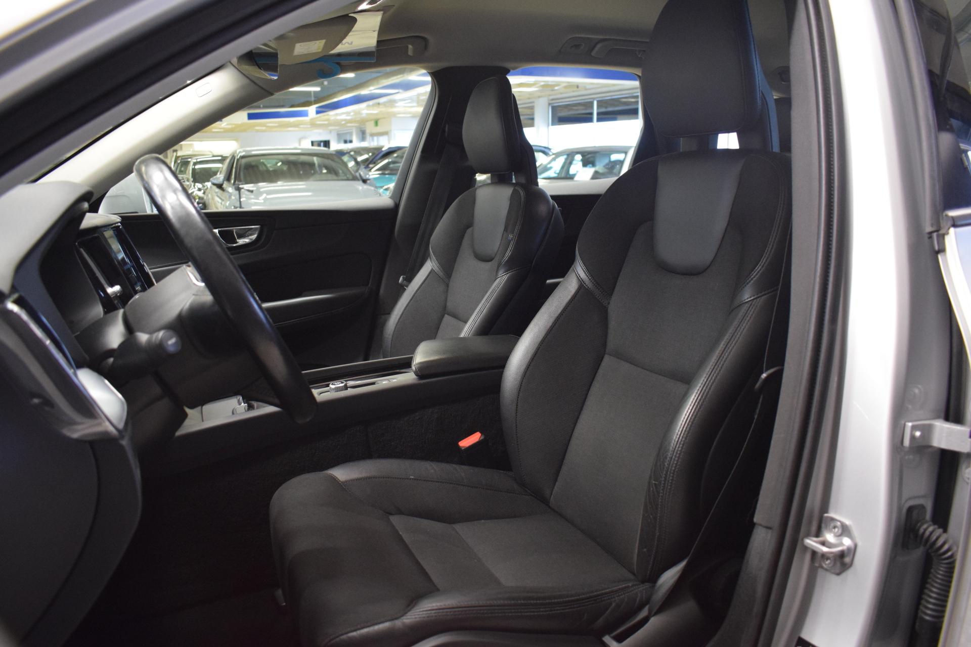 VOLVO XC60 13