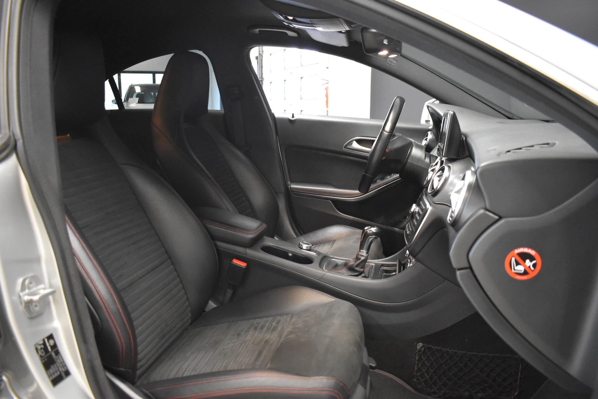 MERCEDES-BENZ CLA 2013