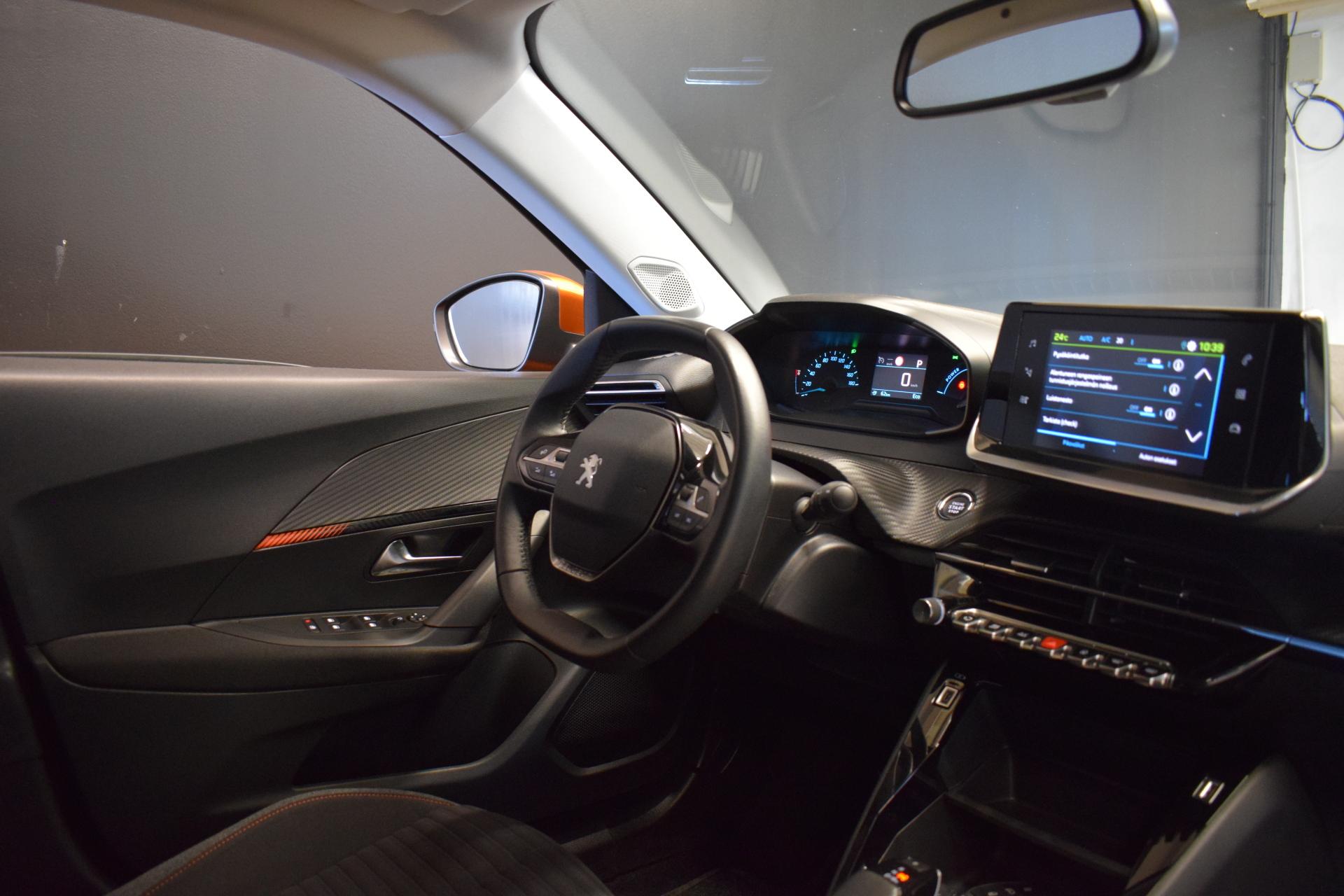 PEUGEOT e-2008 2021