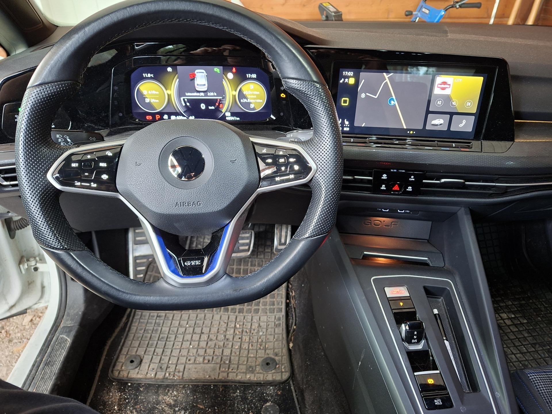 VOLKSWAGEN Golf 2021
