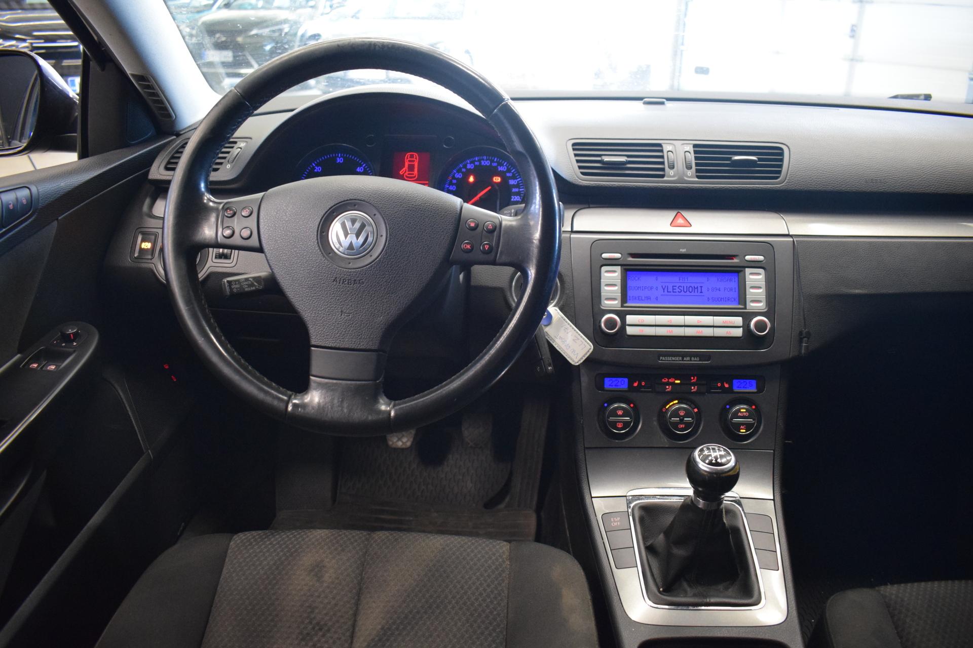VOLKSWAGEN Passat 2008