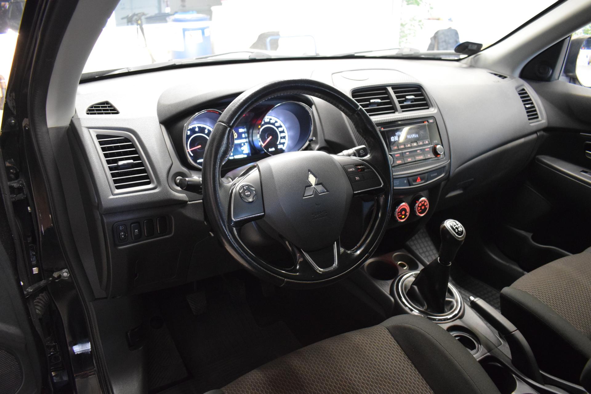 MITSUBISHI ASX 2016
