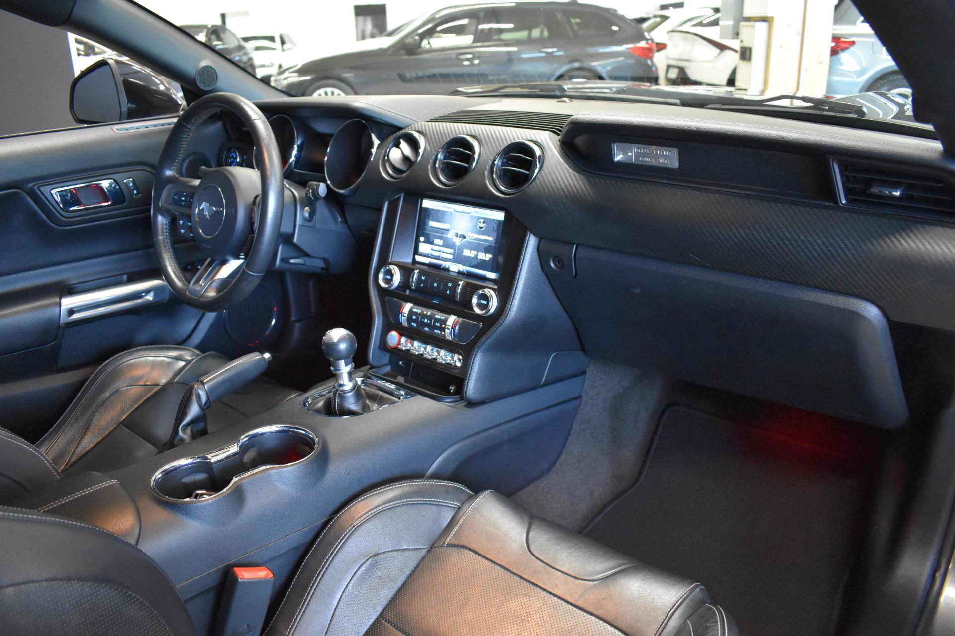 FORD Mustang 2015