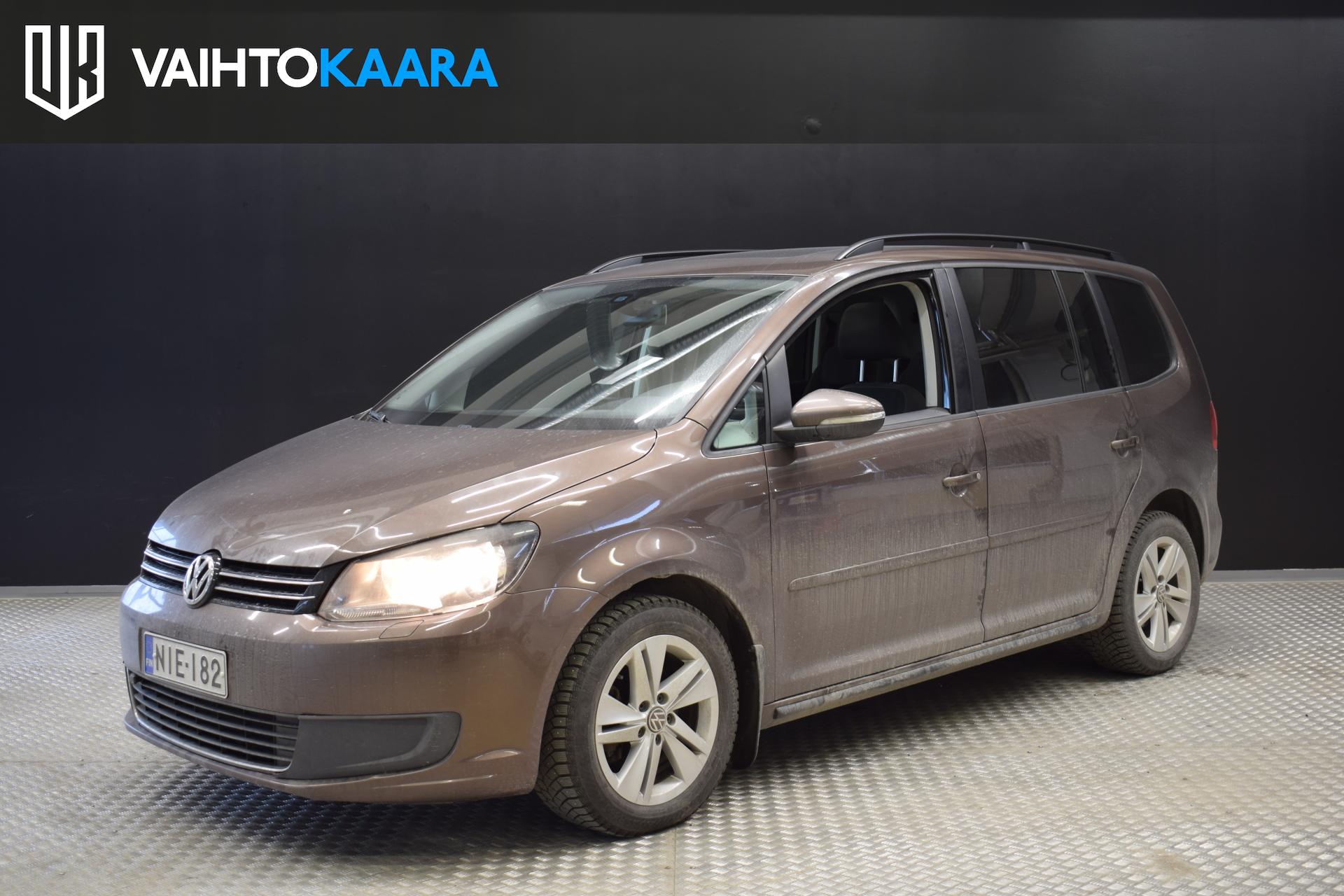 VOLKSWAGEN Touran 2011