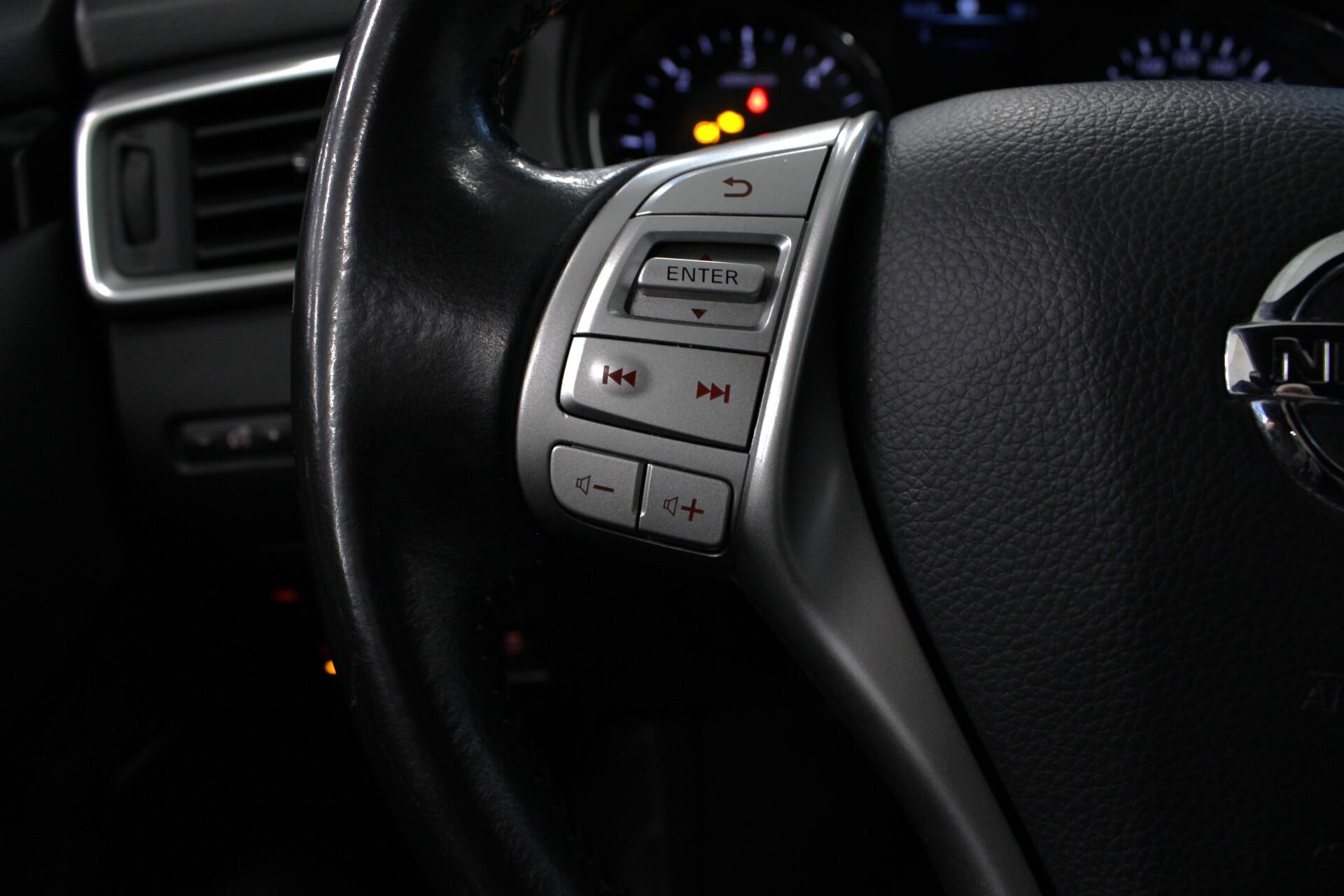 NISSAN Qashqai 2016