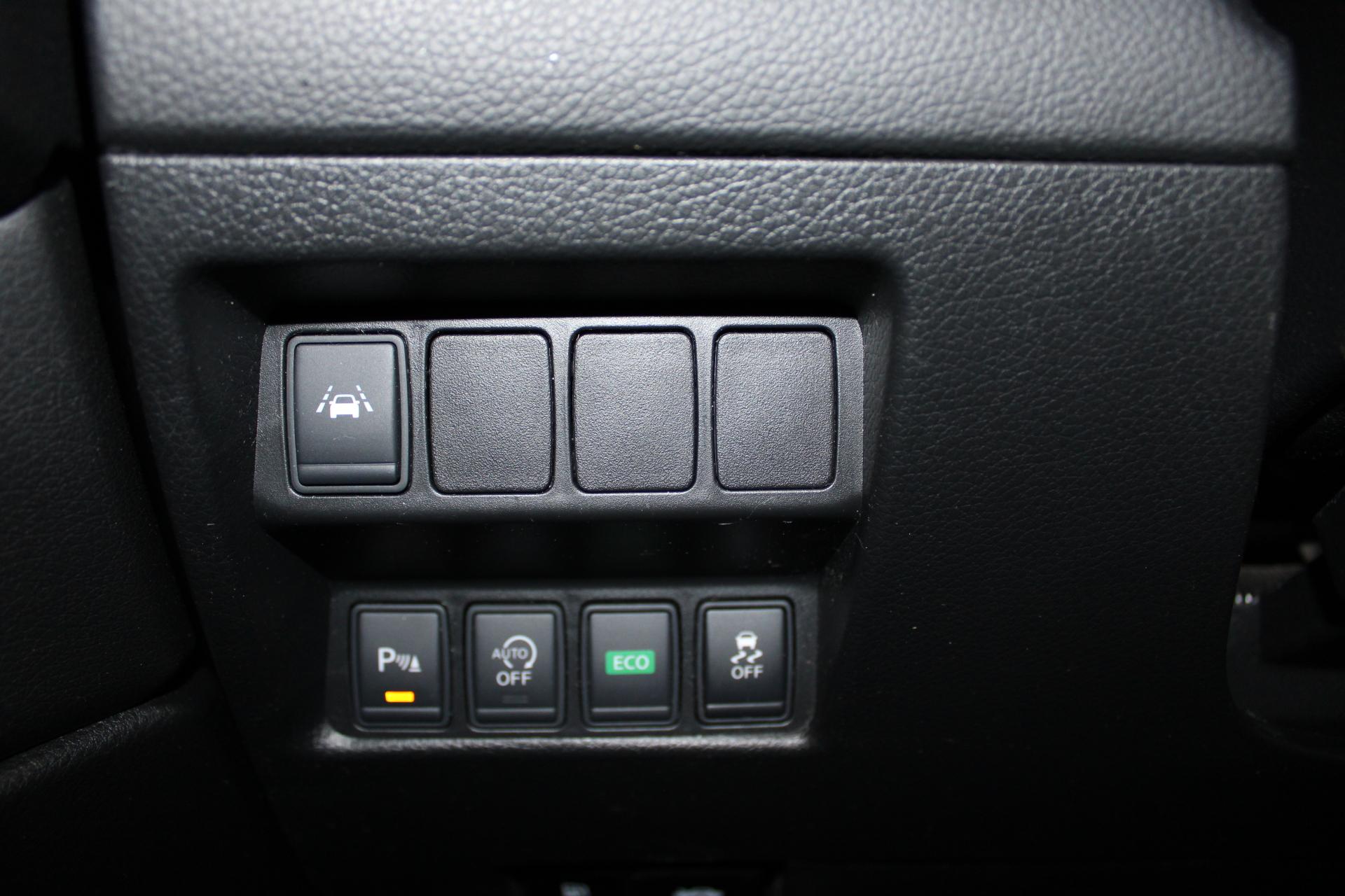NISSAN Qashqai 2016