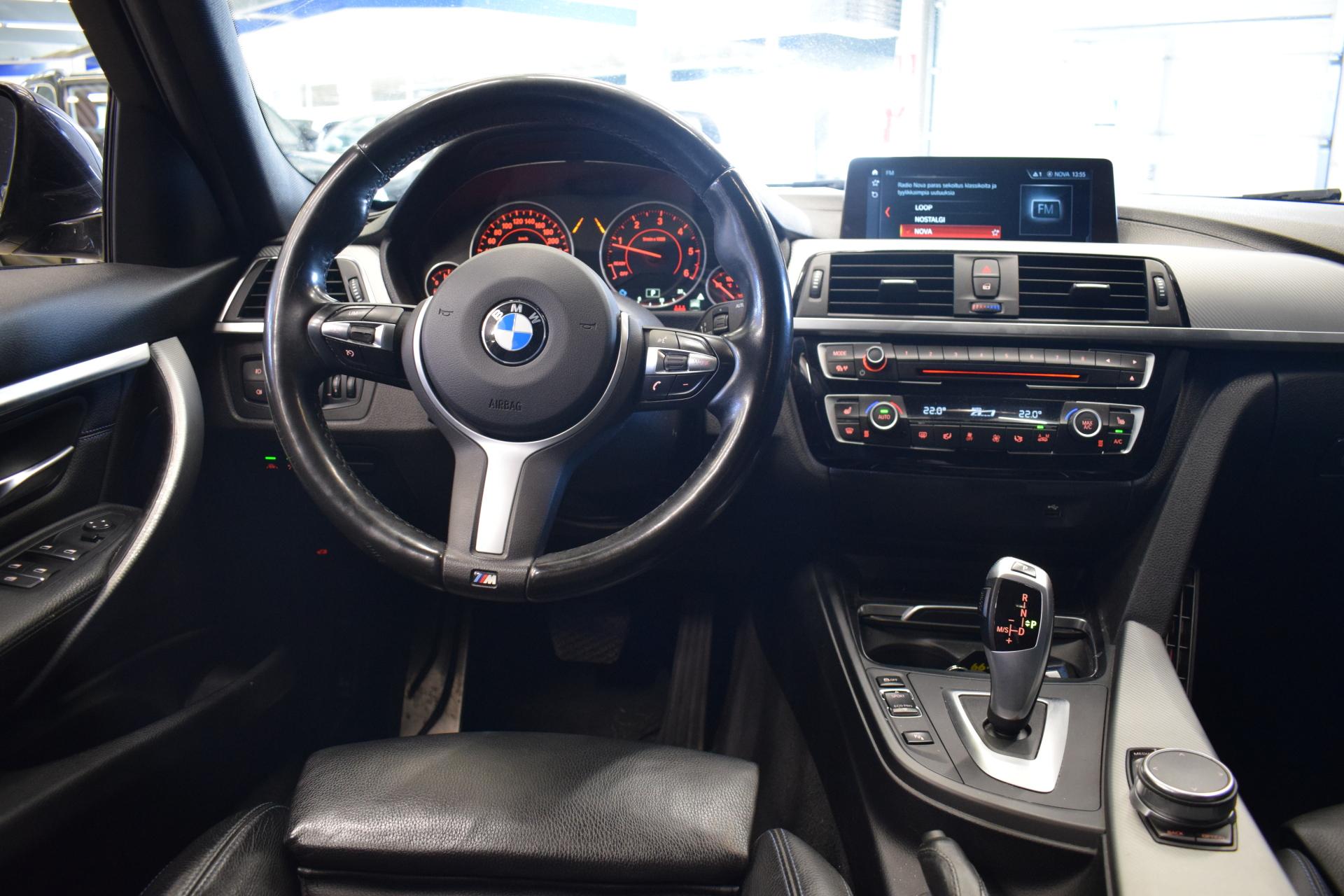 BMW 320 2019