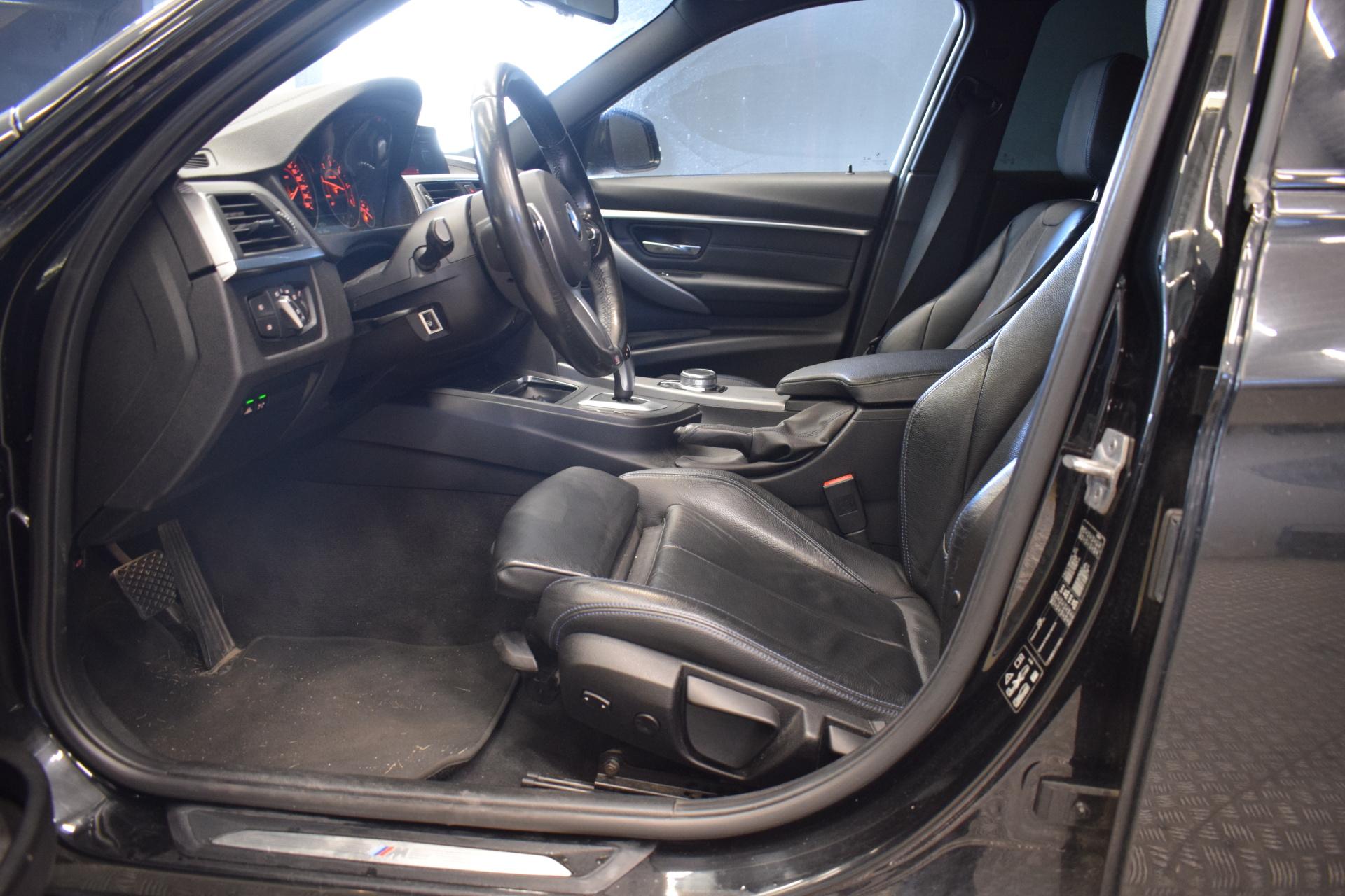 BMW 320 2019