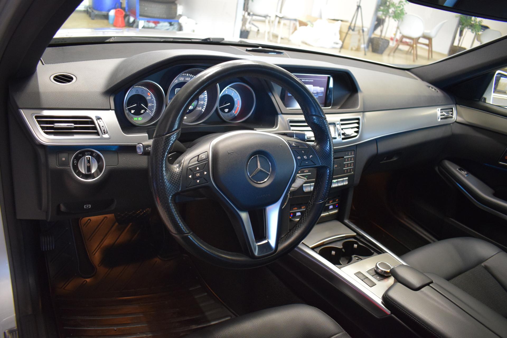 MERCEDES-BENZ E 2015